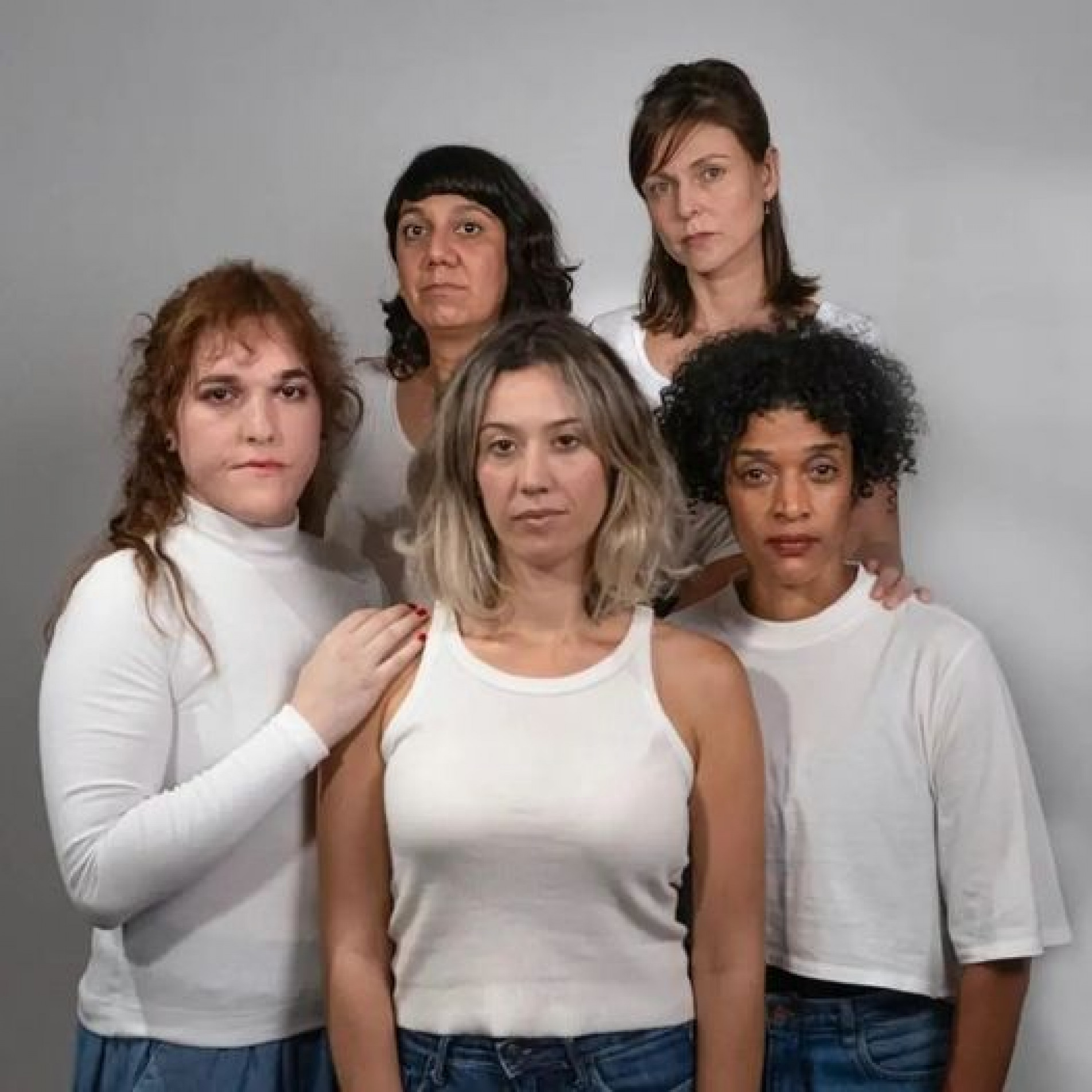 Cinco atrizes levam ao palco histórias reais de professoras
