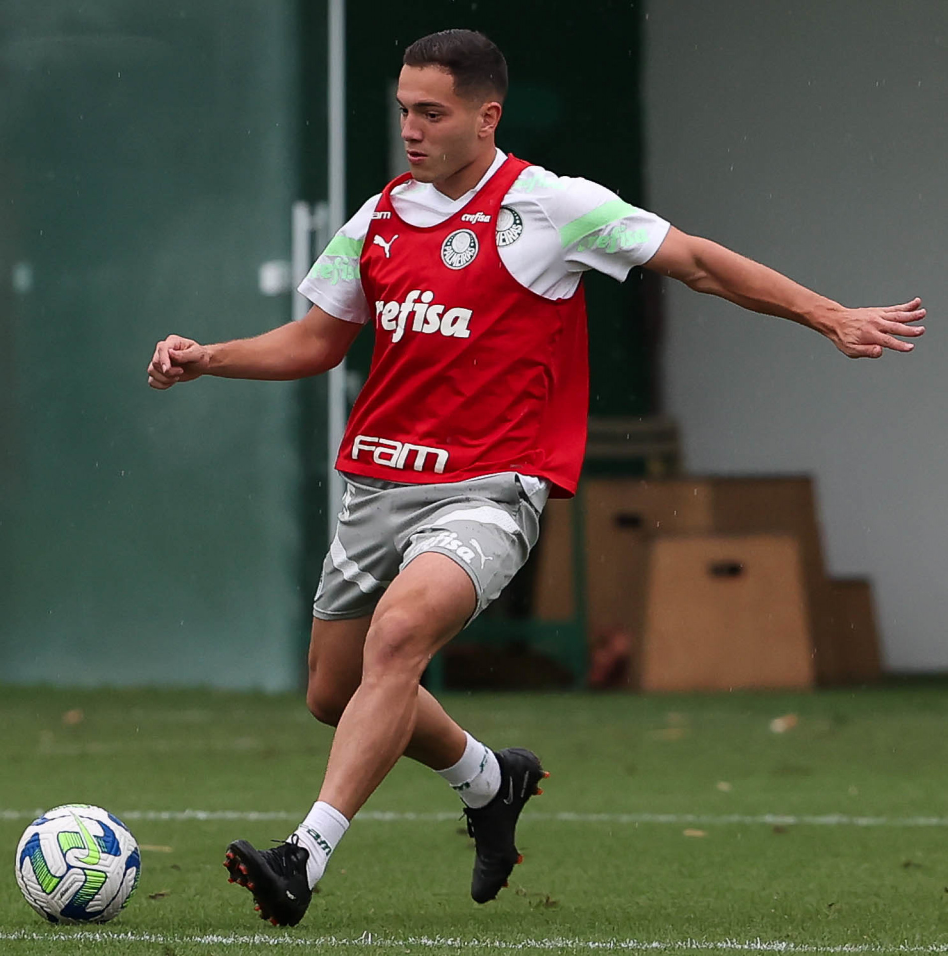 Fabinho substitui Zé Rafael
