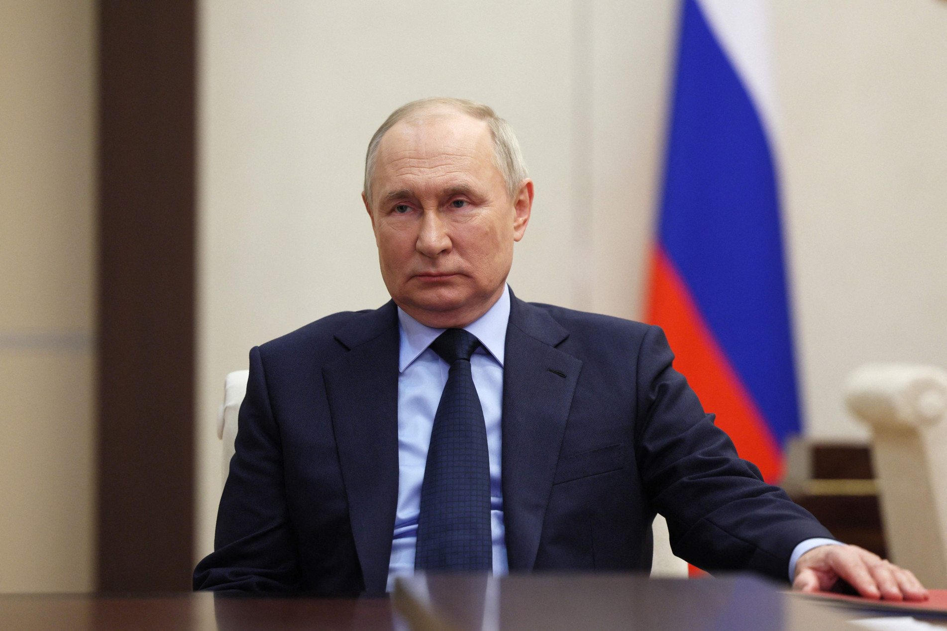 Putin revogou compromisso sobre ensaios nucleares