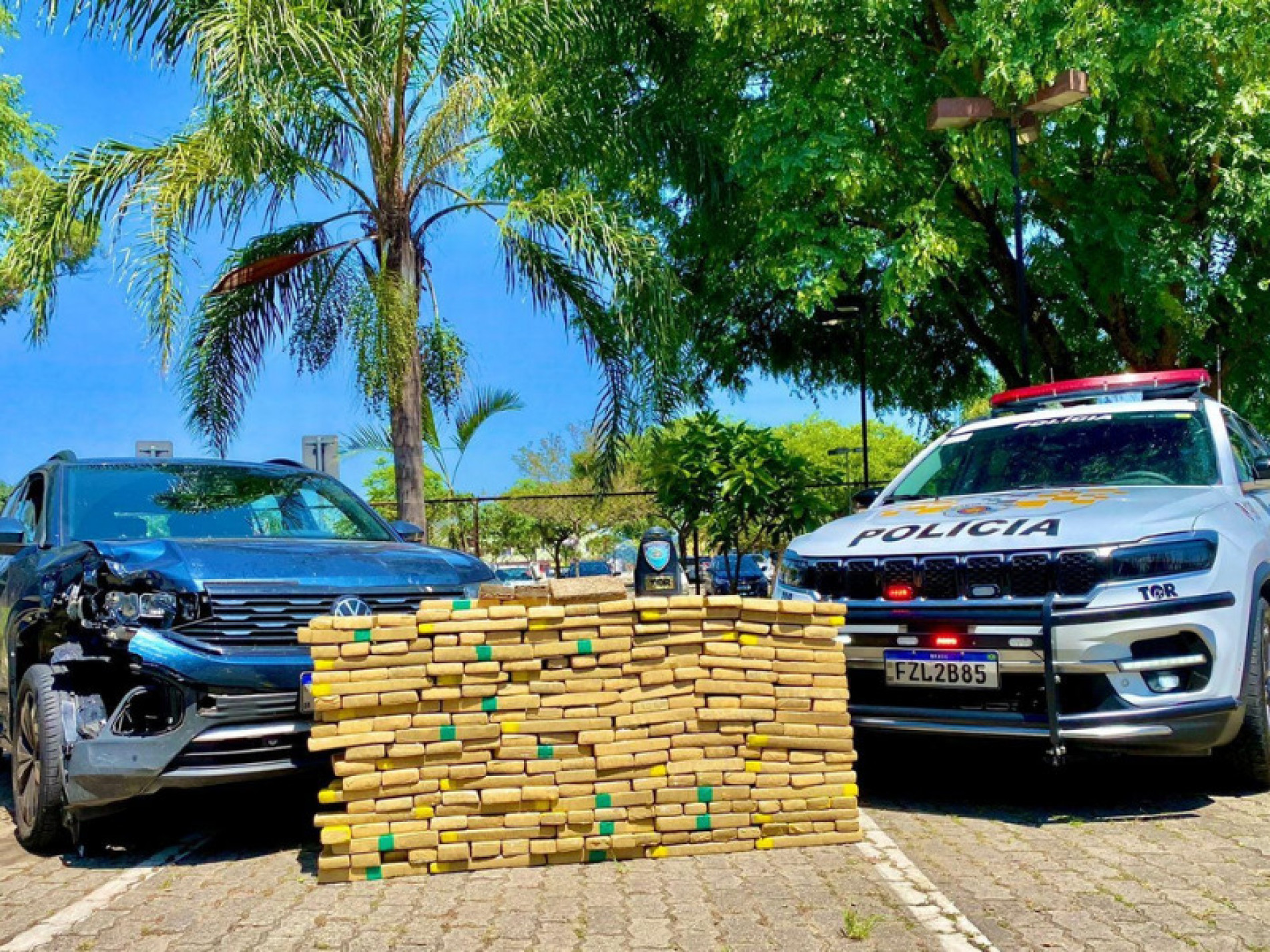 O homem foi preso por tráfico de drogas e encaminhado para a Polícia Judiciária em Itu