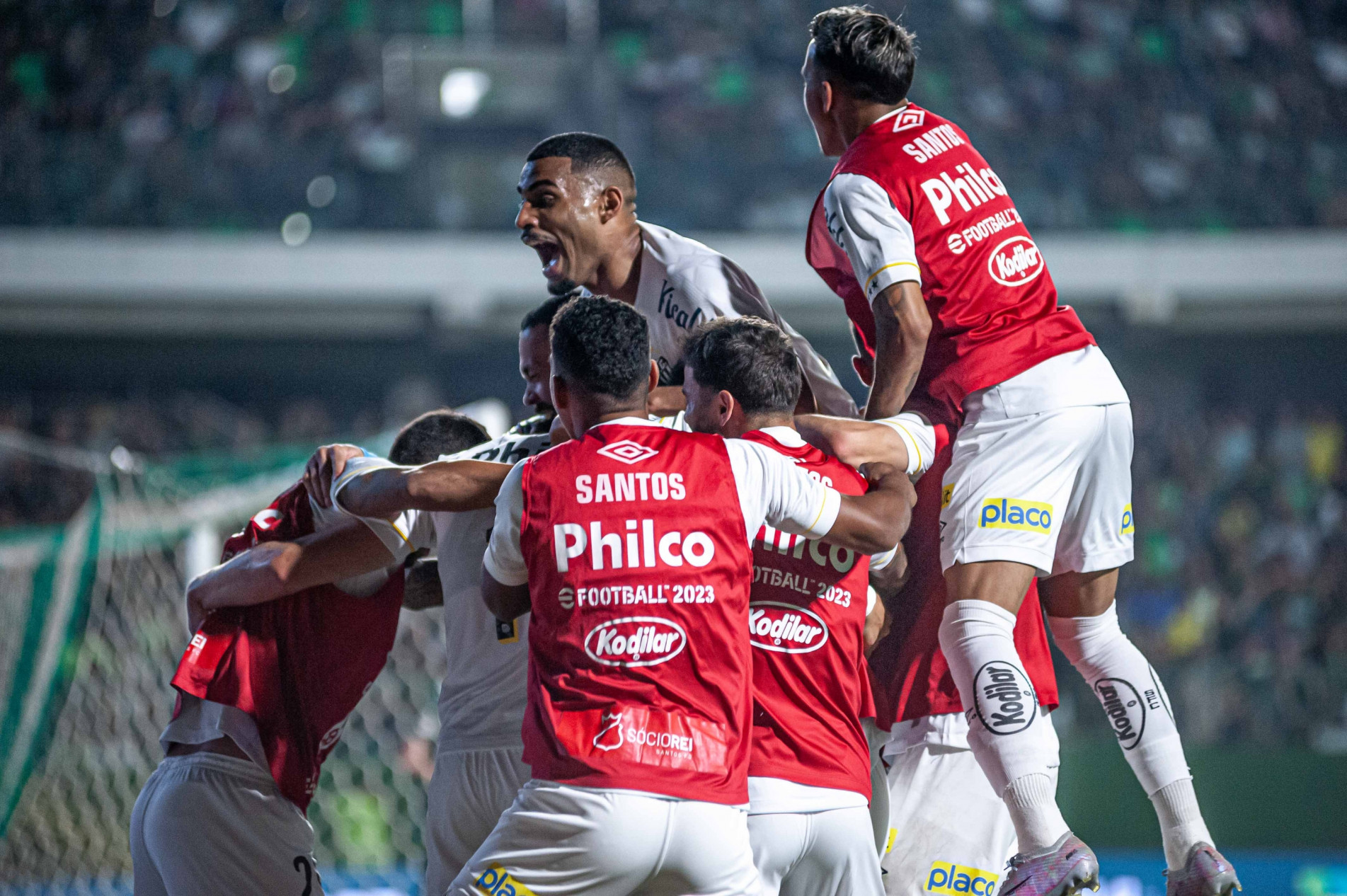 Confronto era direto contra a queda
