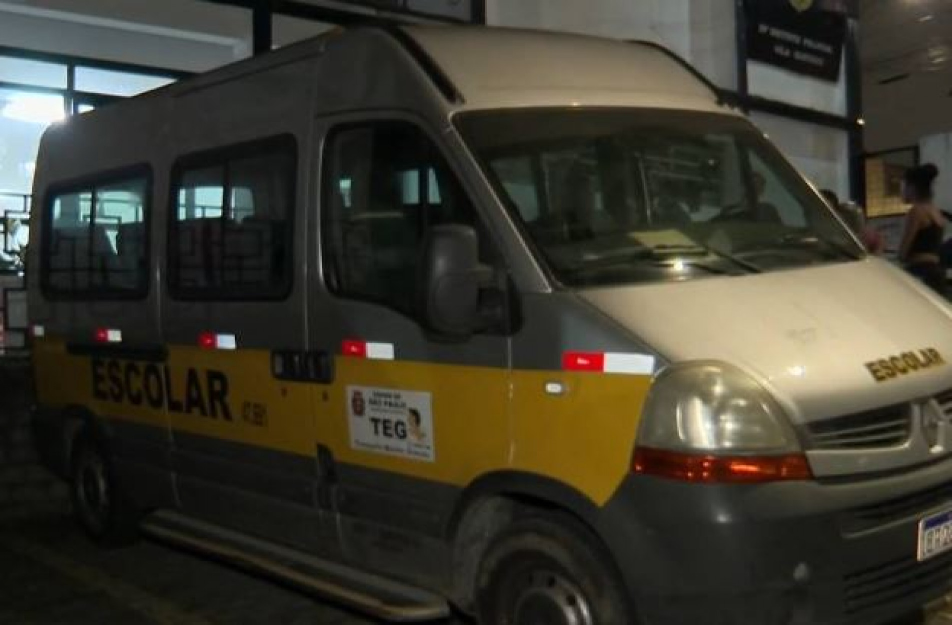 Criança foi esquecida dentro da van escolar nesta terça-feira (14), em São Paulo