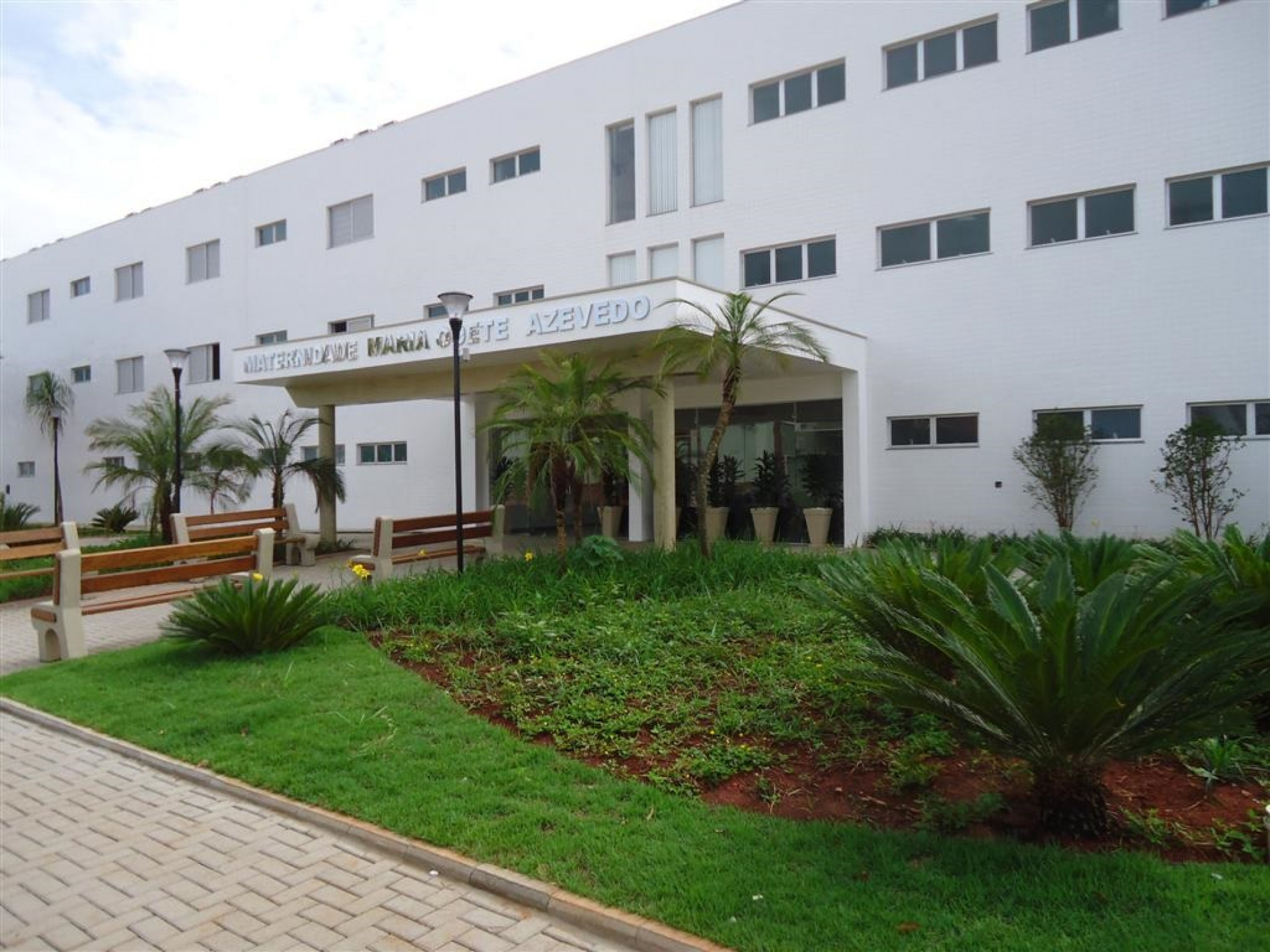 Réus abriram uma sociedade empresarial que foi contratada pela Santa Casa do município