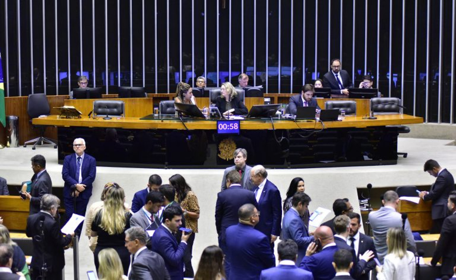 Deputados aprovaram a proposta na noite de terça-feira