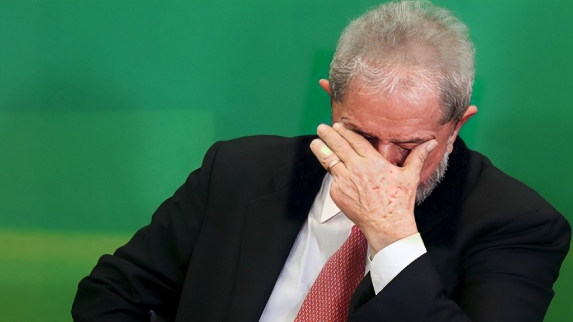 Al&eacute;m disso, tem a revolta dos prefeitos de pequenos munic&iacute;pios que perderam o benef&iacute;cio da desonera&ccedil;&atilde;o