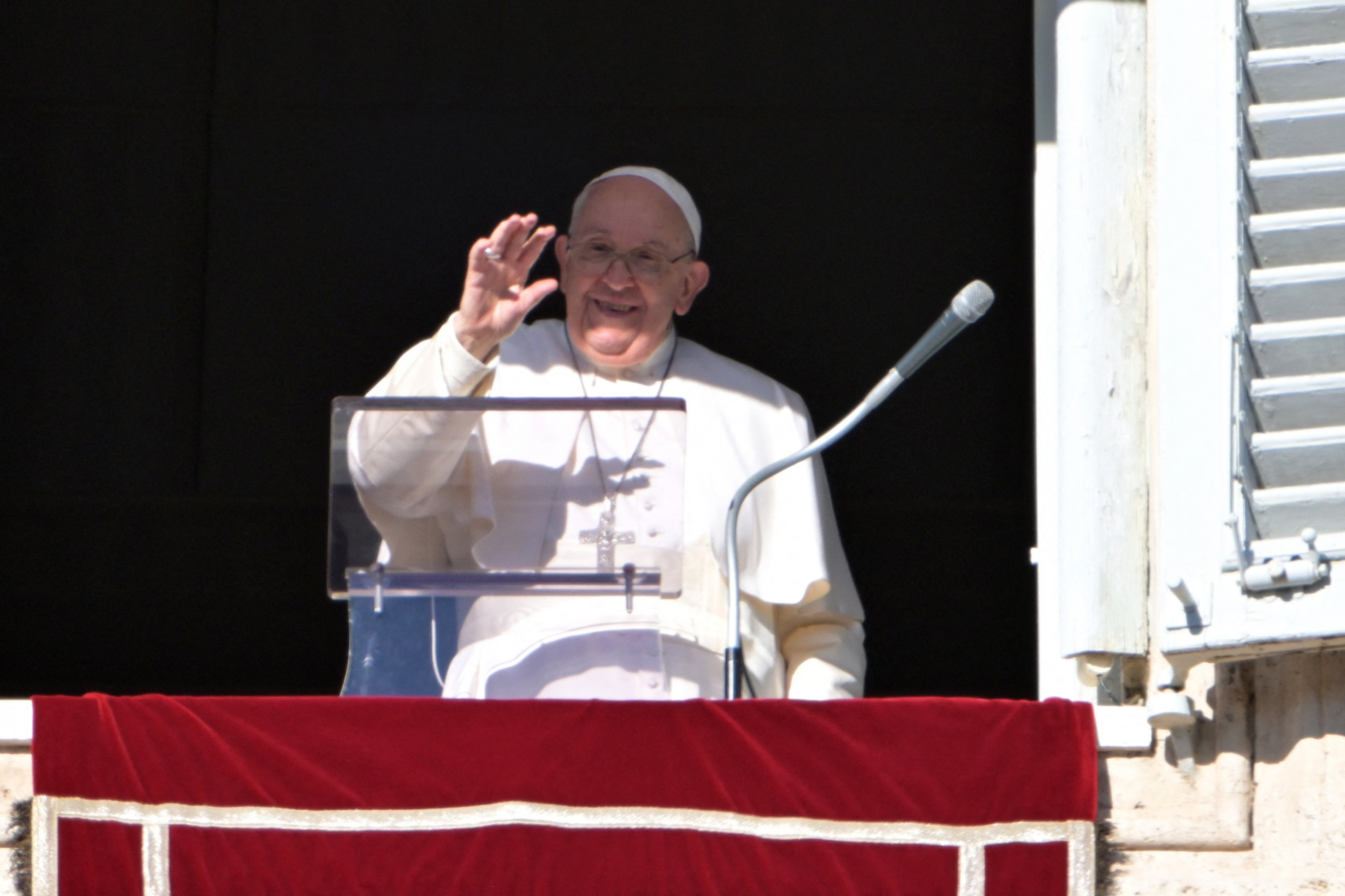 Papa Francisco durante missa no Vaticano 