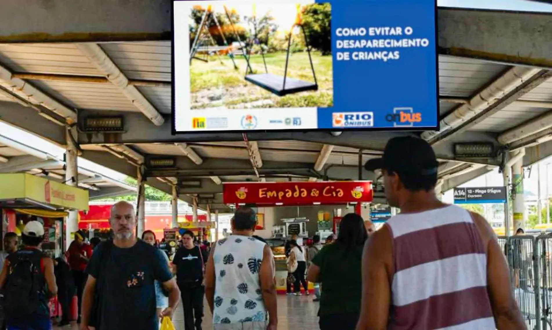 Rio faz campanha em ônibus para prevenir desaparecimento de crianças