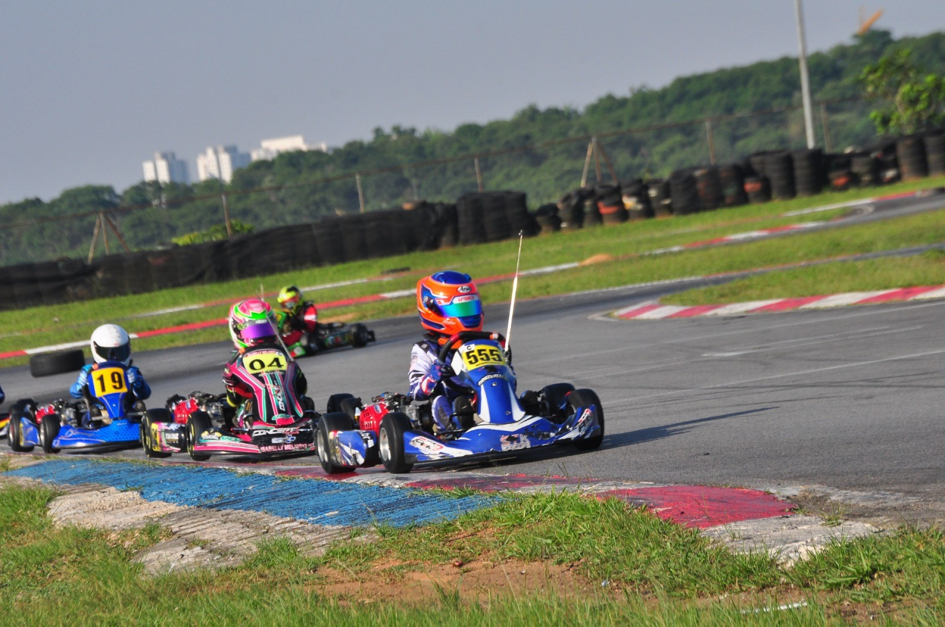  Jovem Piloto Renato Frota Pionti Brilha em Prova de Endurance de 50 Km em Interlagos