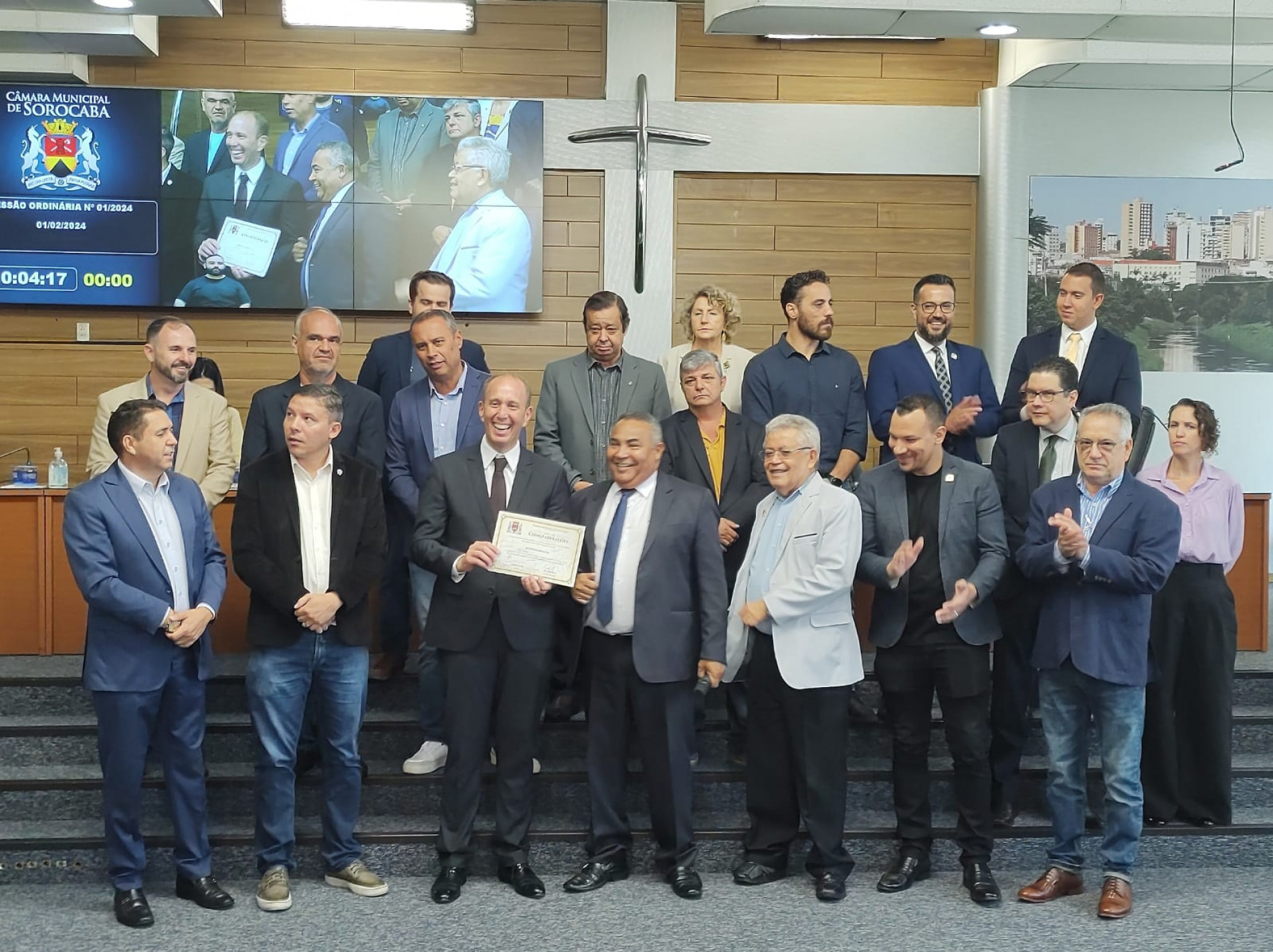 Prefeito Rodrigo Manga recebeu votos de congratulações pelo seu aniversário