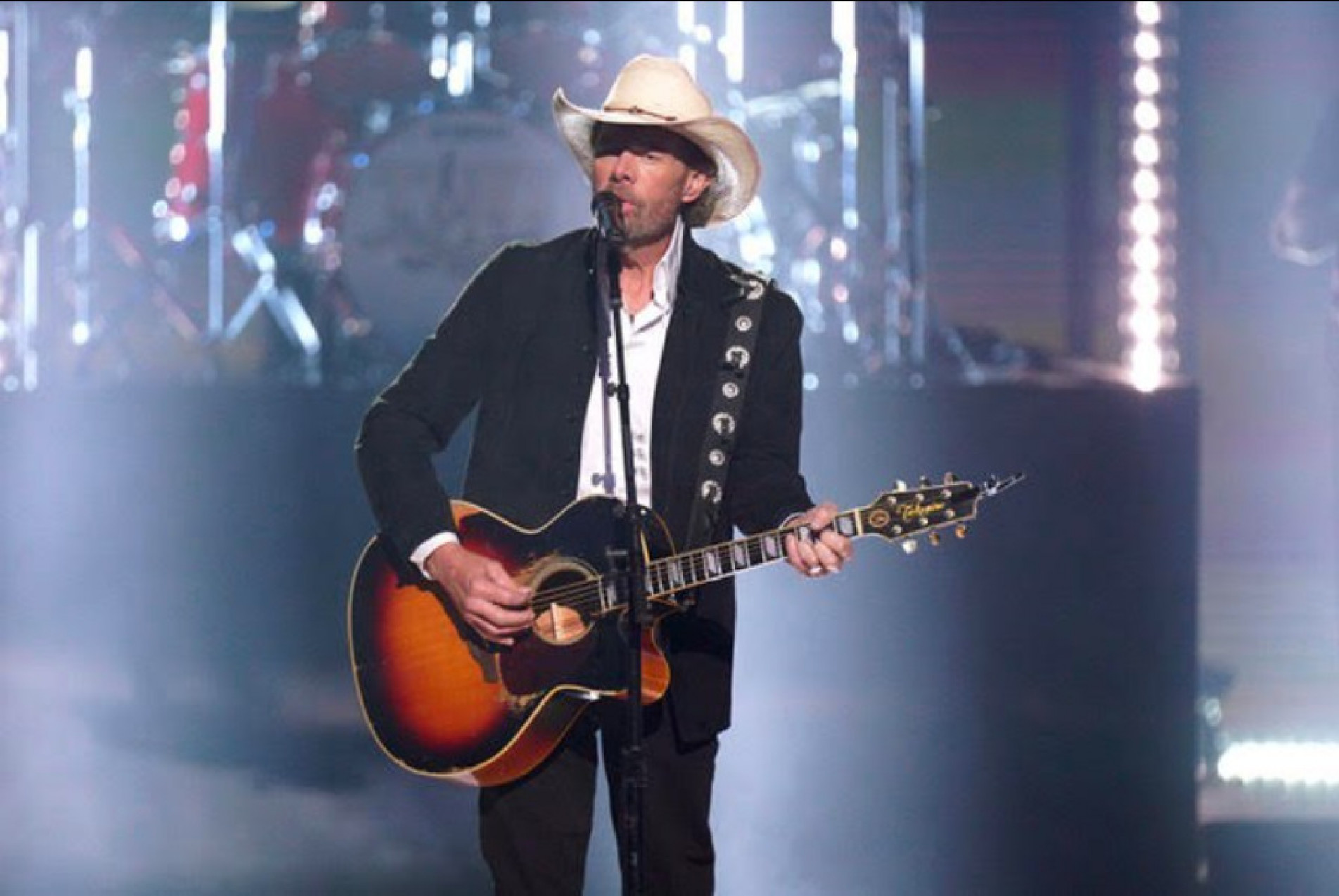 Toby Keith atuou no meio musical por mais de 30 anos, sendo considerado uma estrela da música country americana