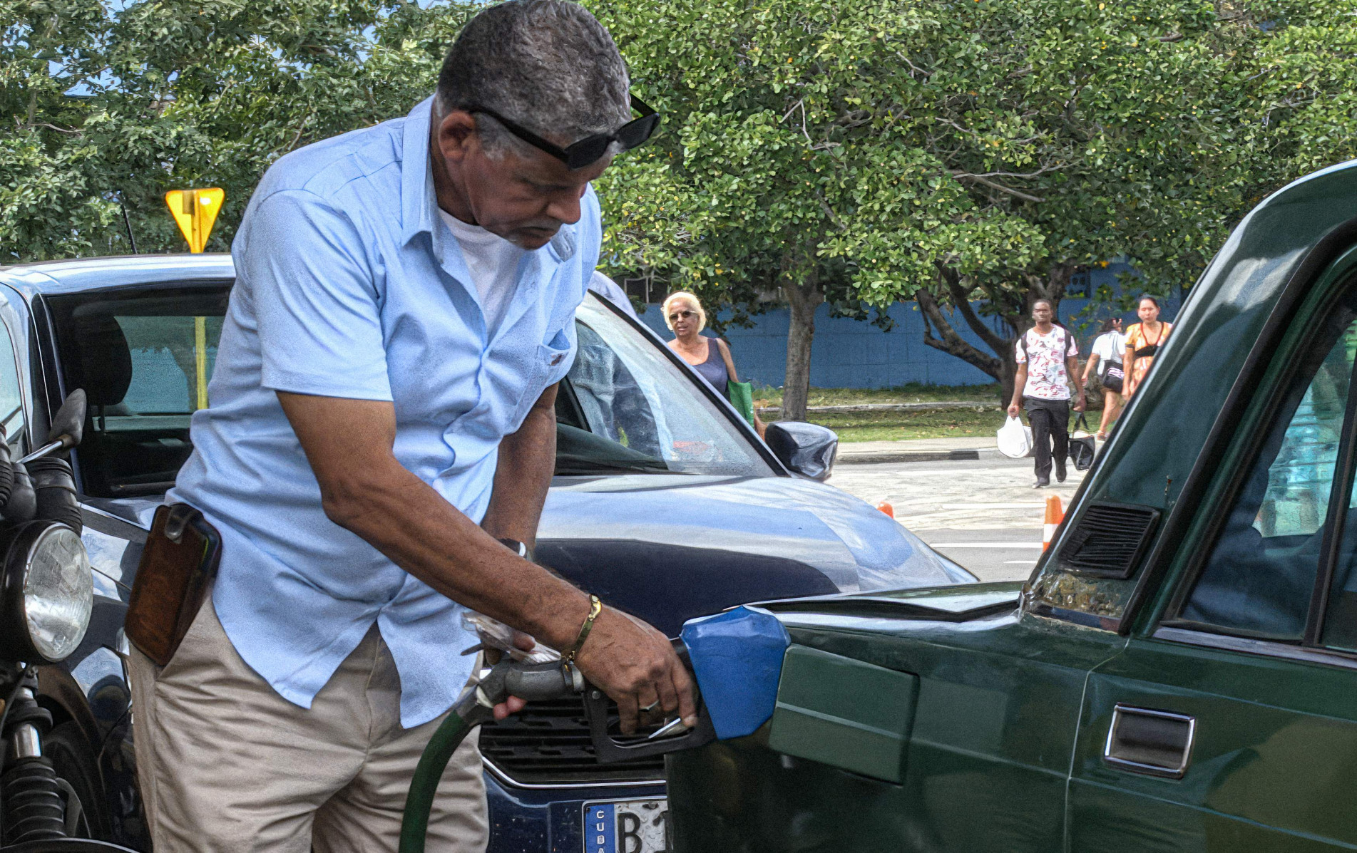 O governo cubano quintuplicou o preço da gasolina como parte de um plano para reduzir o déficit fiscal no país