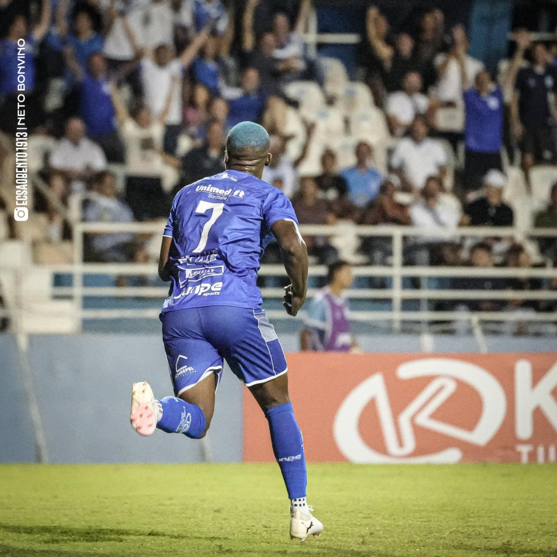 Cristiano marcou o gol, mas poucos minutos depois sofreu o segundo amarelo e foi expulso de campo