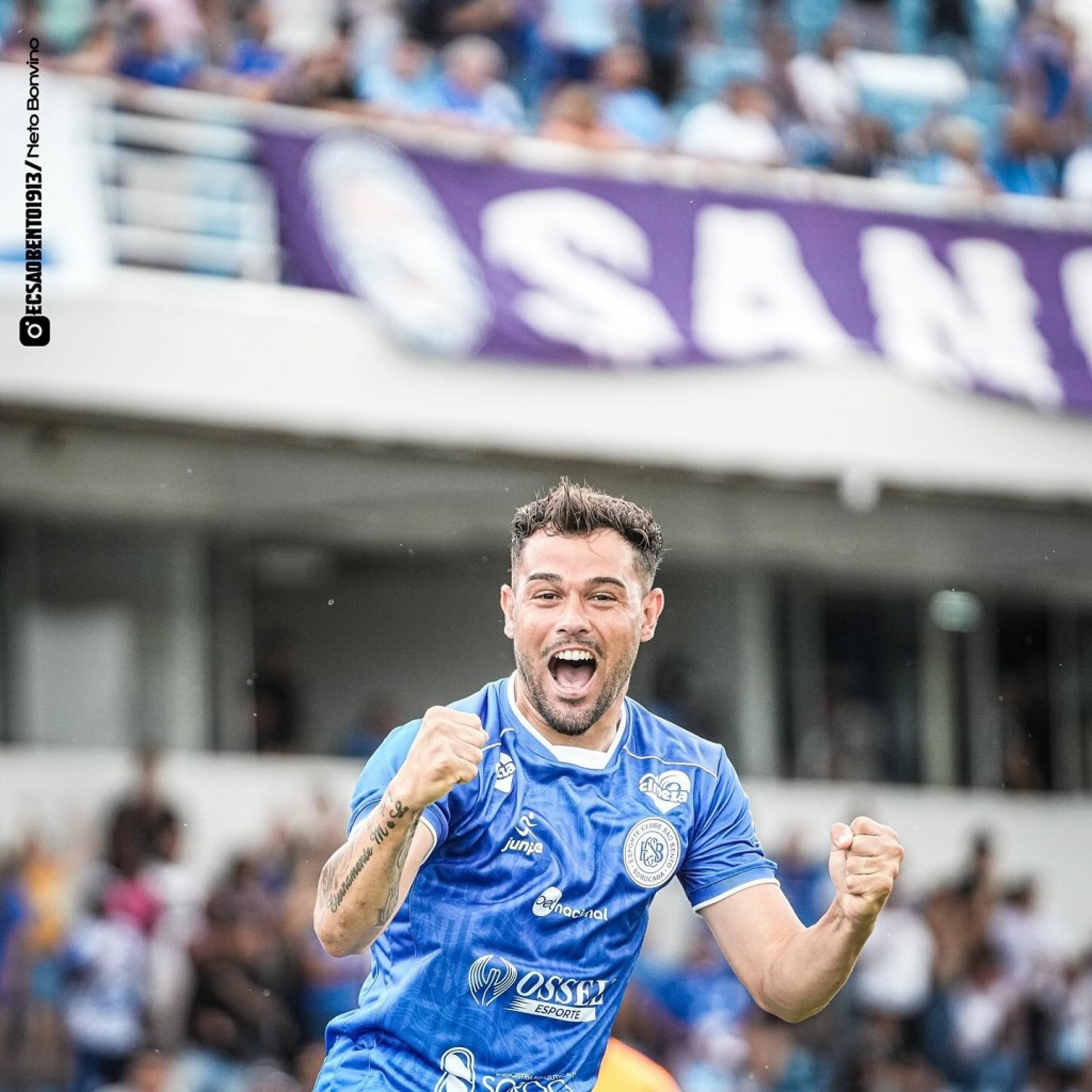 O lateral Lucas Mendes foi escalado pelo técnico Roberto Fonseca
