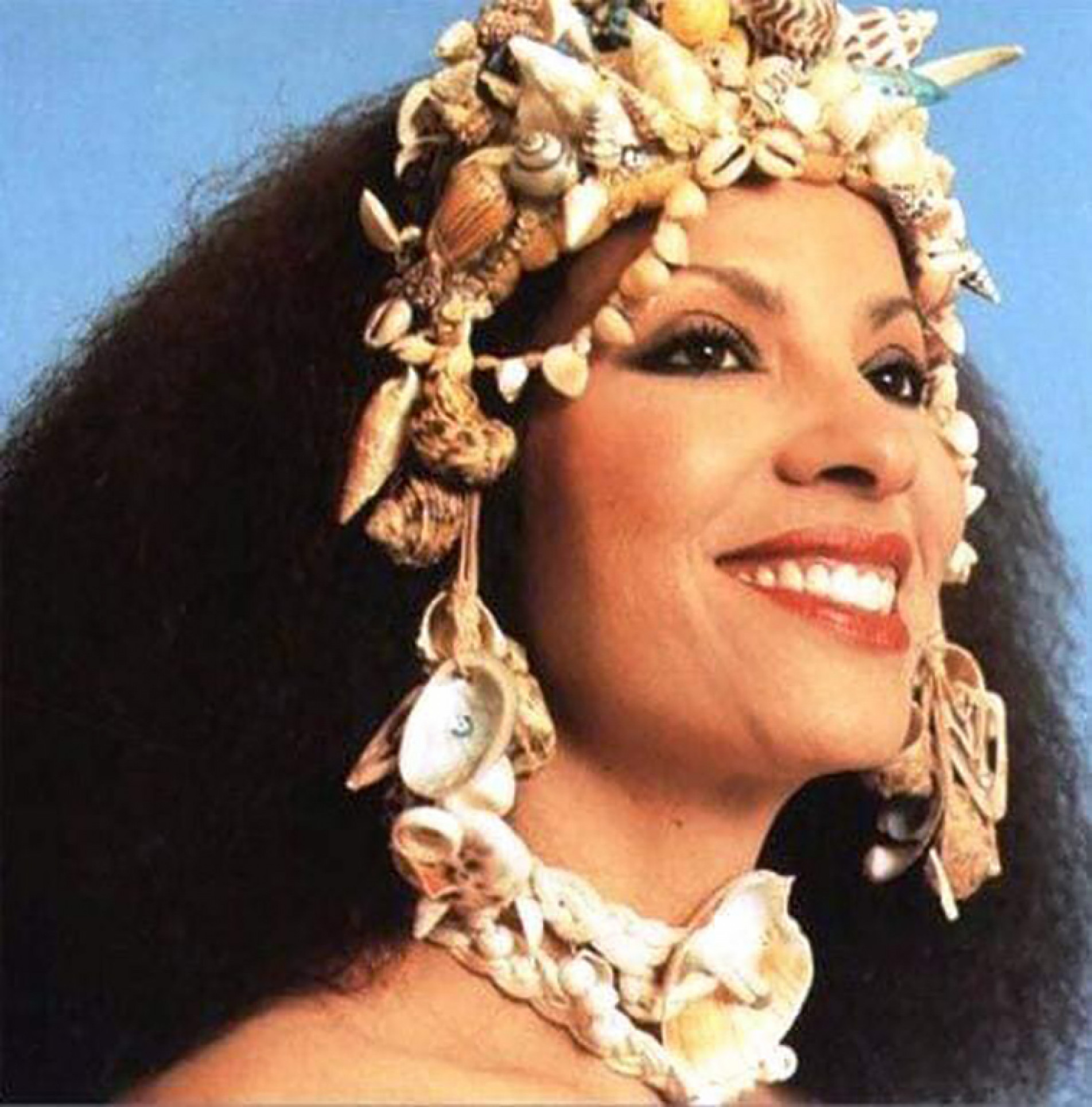 Cantora Clara Nunes morreu precocemente, após uma cirurgia