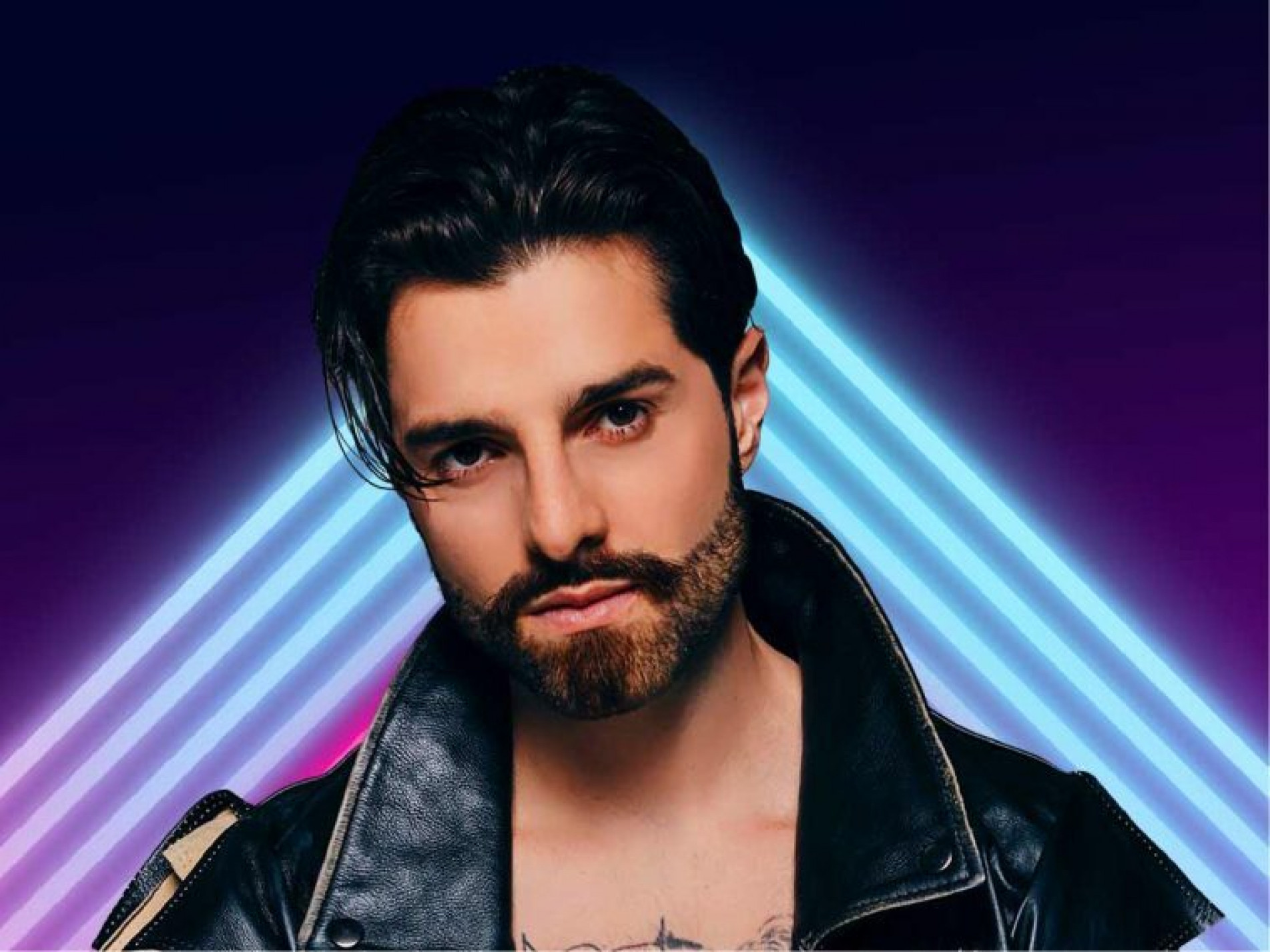 Apresentação autoral já passou pela Europa e Estados Unidos, misturando elementos cênicos e telões de alto resolução