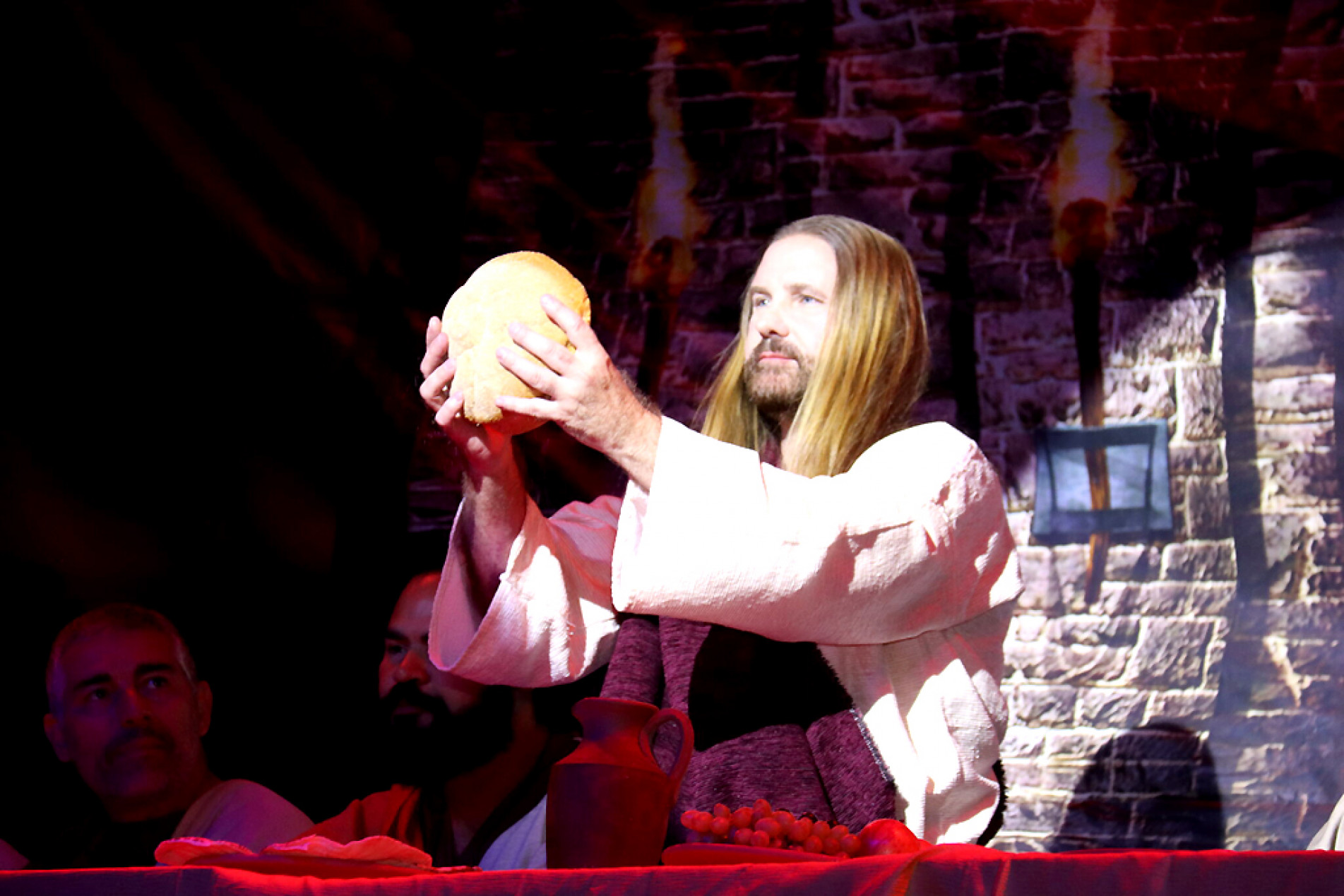 Espetáculo será realizado em Brigadeiro Tobias, no dia 23, e no Parque dos Espanhóis, no dia 29