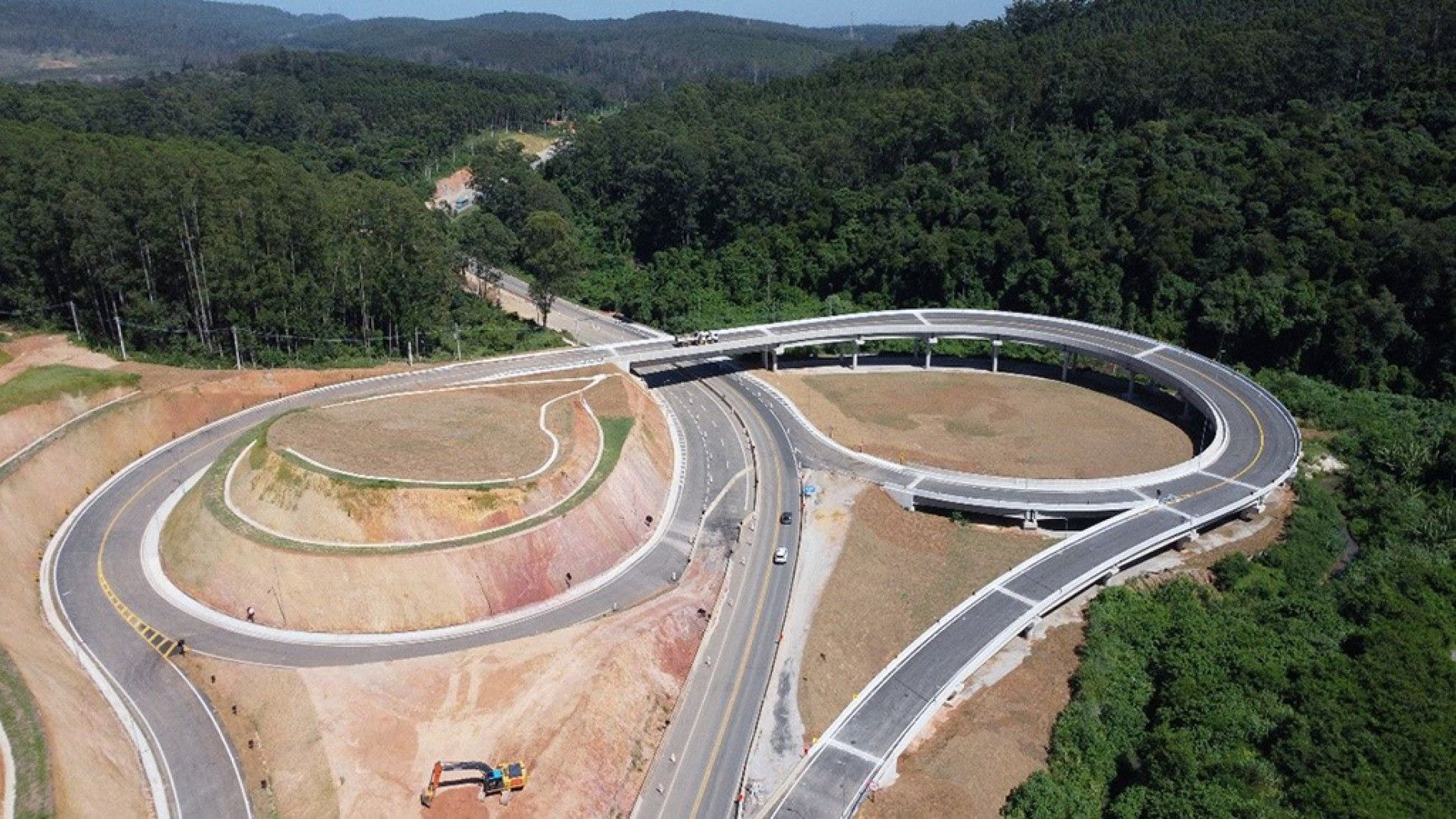 Obra está localizada no km 76+900 da Rodovia Raposo Tavares