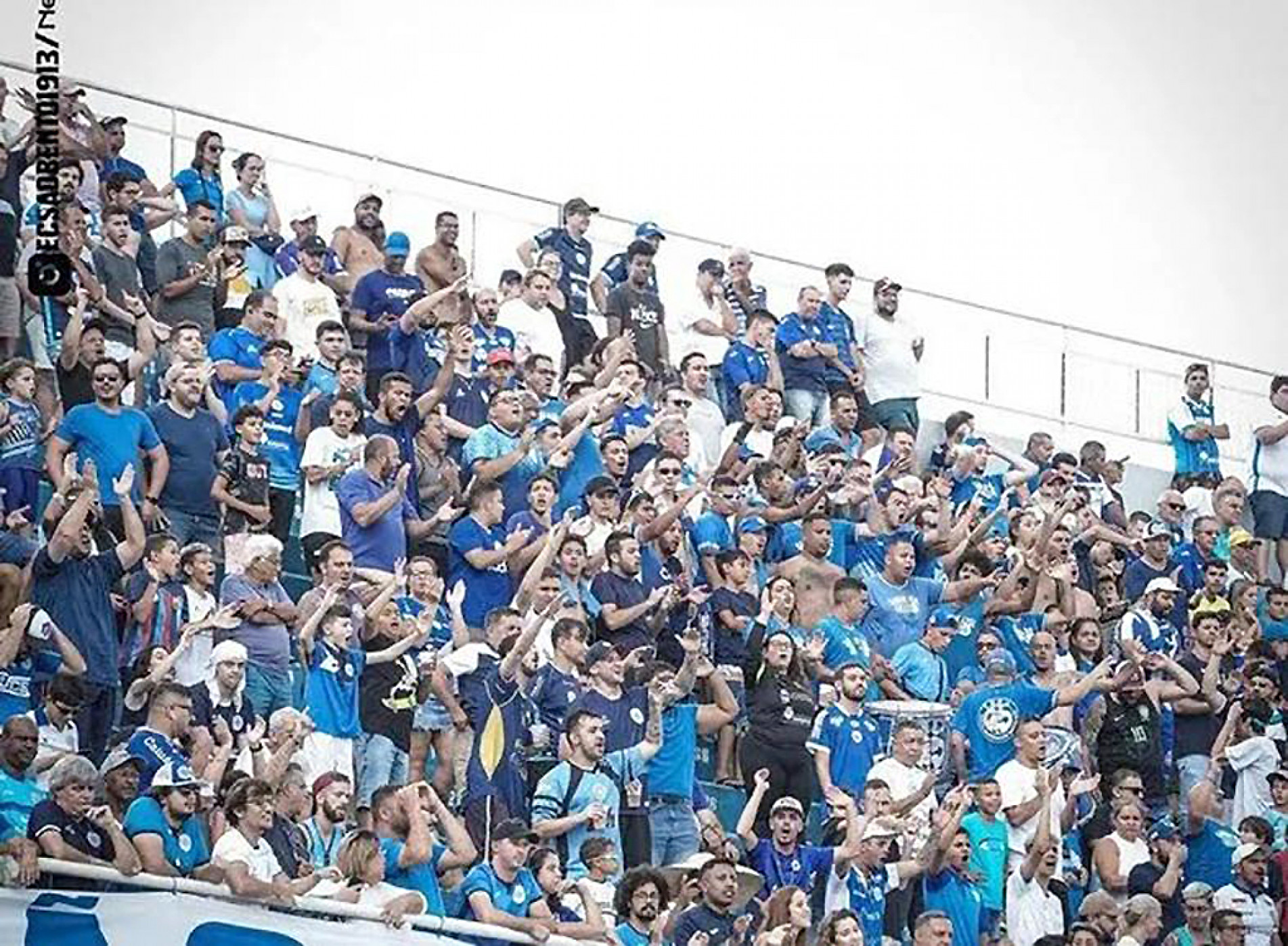 Com uma sequência de cinco partidas sem derrotas, o Azulão briga pela liderança hoje (16), às 15h10, no CIC. Apoio da torcida é fundamental