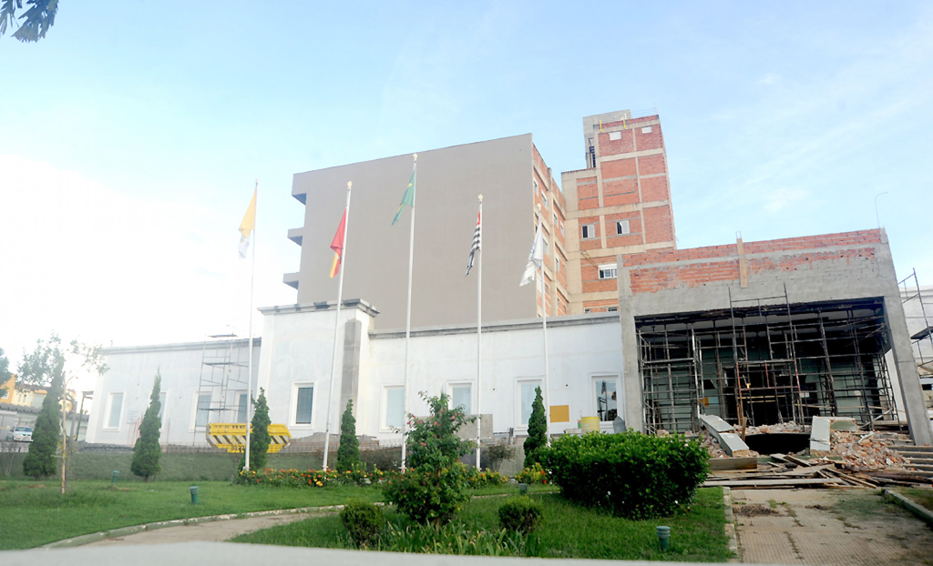 Santa Casa - que passa por reforma - 
e unidades 
Pré-Hospitalar Zona Leste e de Pronto Atendimento do Éden atendem quase que diariamente vítimas de violência doméstica