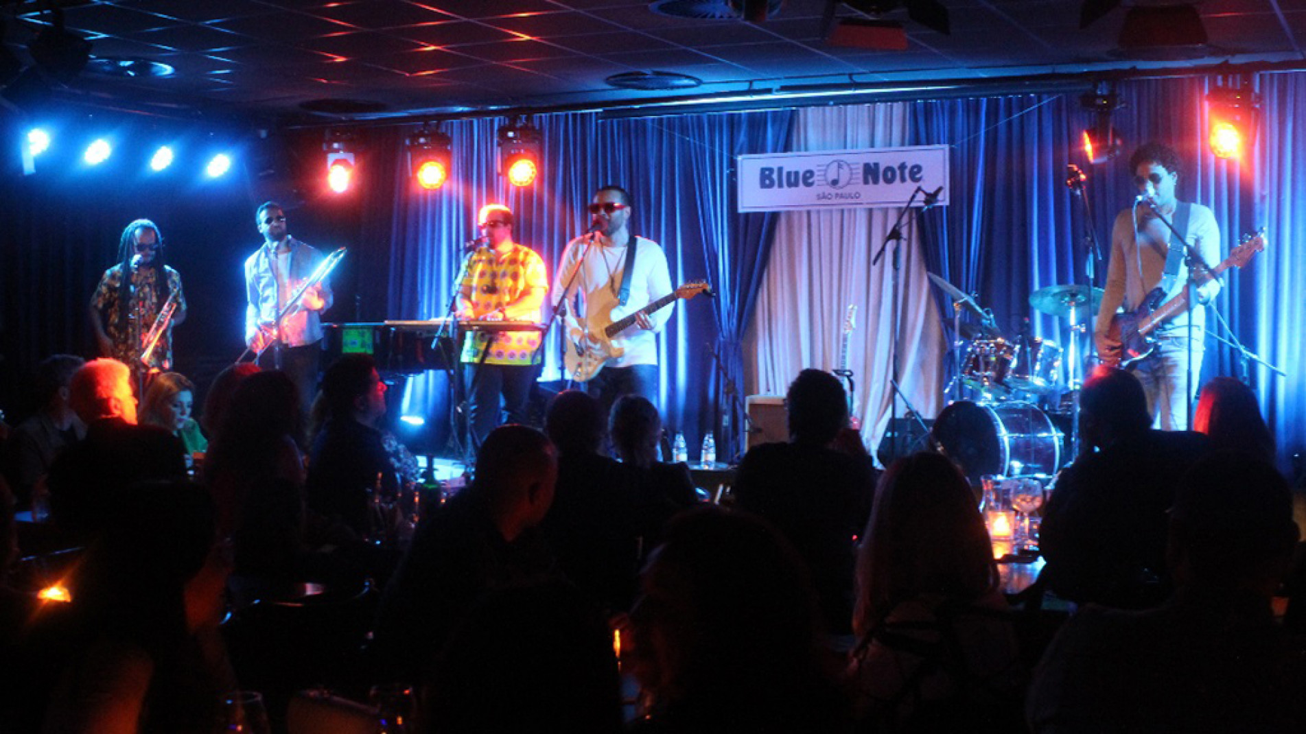 Espetáculo é comandado por Frã Finamore que apresentará clássicos do cantor
