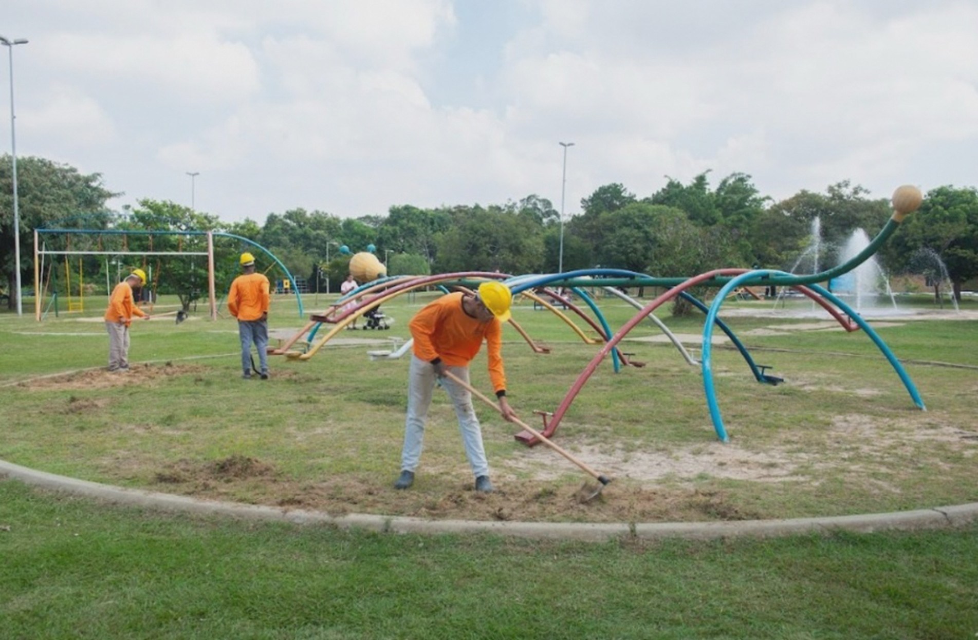 Projeto prevê manutenção dos brinquedos de água e do playground, instalação de novos bebedouros e reforma dos banheiros públicos
