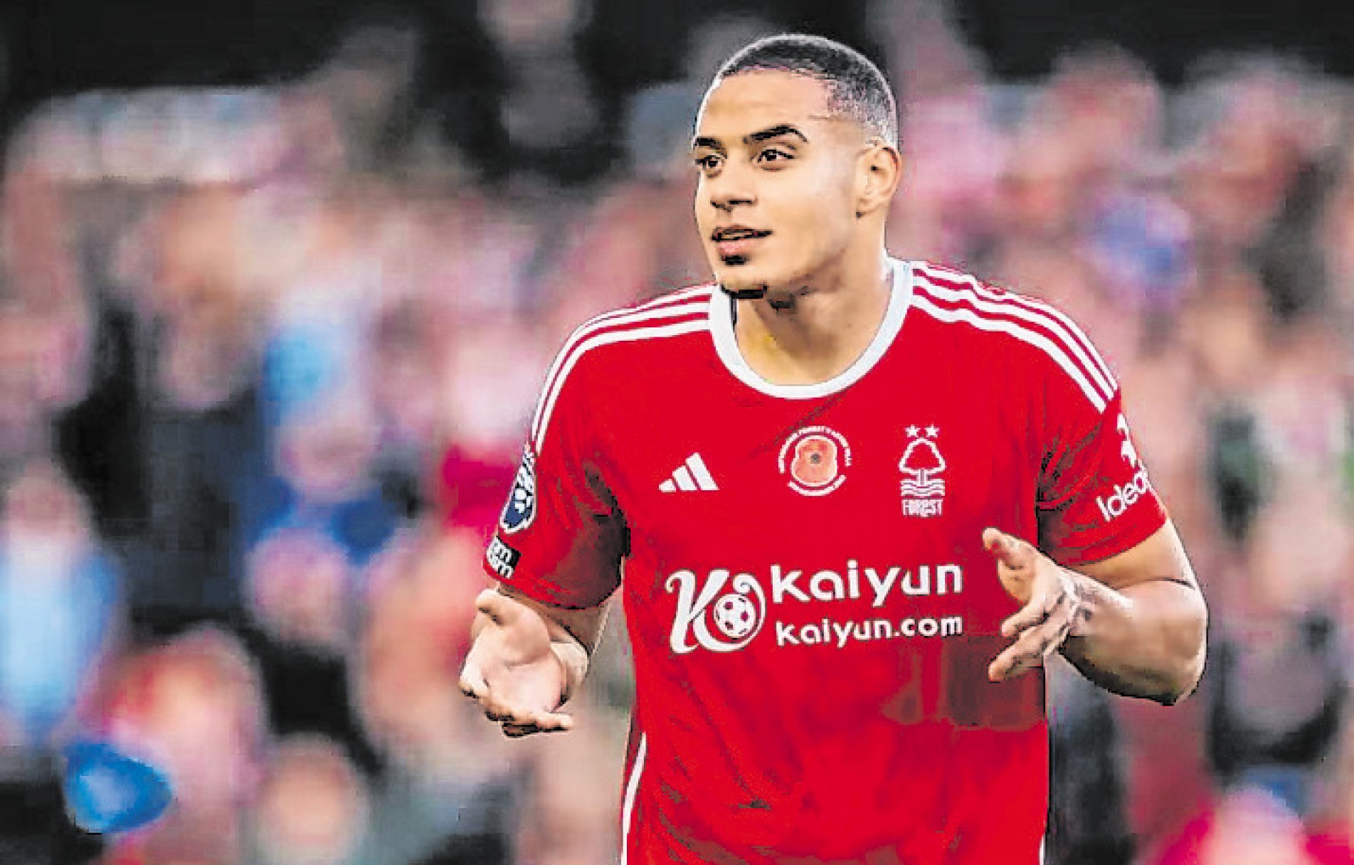 Clube brasileiro tem direitos na negociação do zagueiro