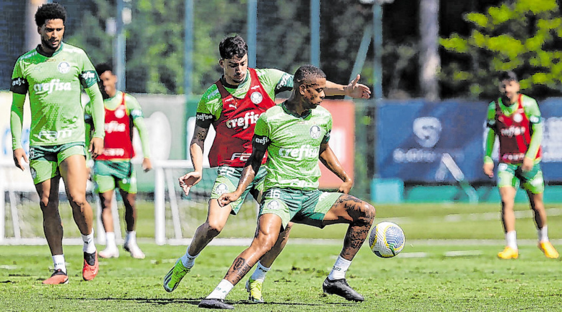 Ontem (20), Abel Ferreira fez os últimos ajustes no Verdão
