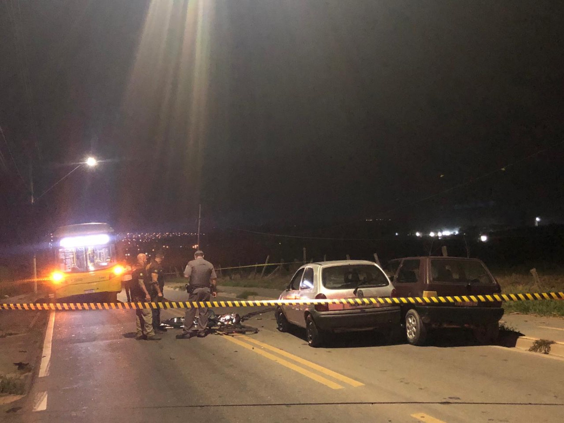 O tráfego ficou completamente interditado por mais de três horas