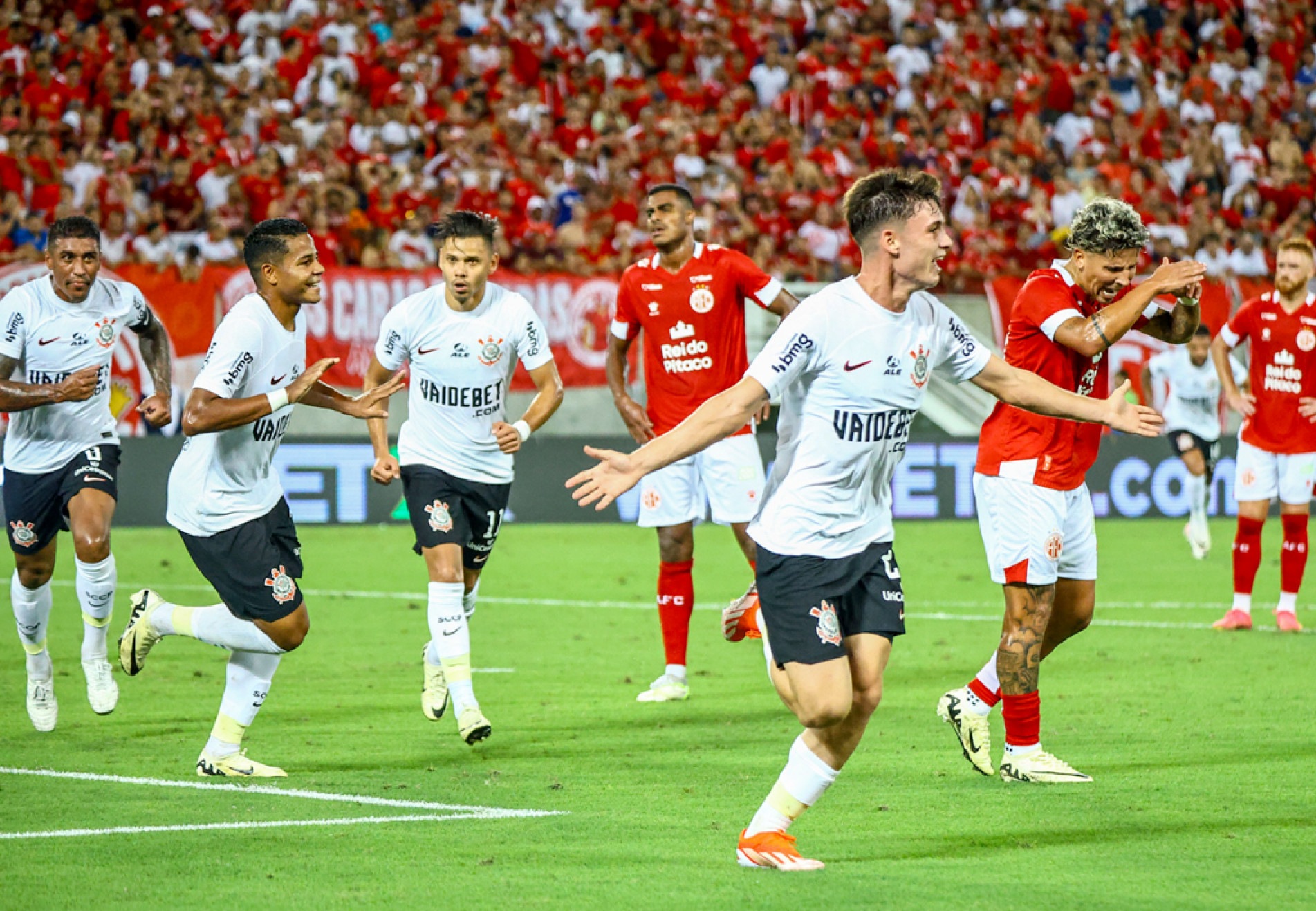 Breno Bidon marcou primeiro gol do Timão em Natal