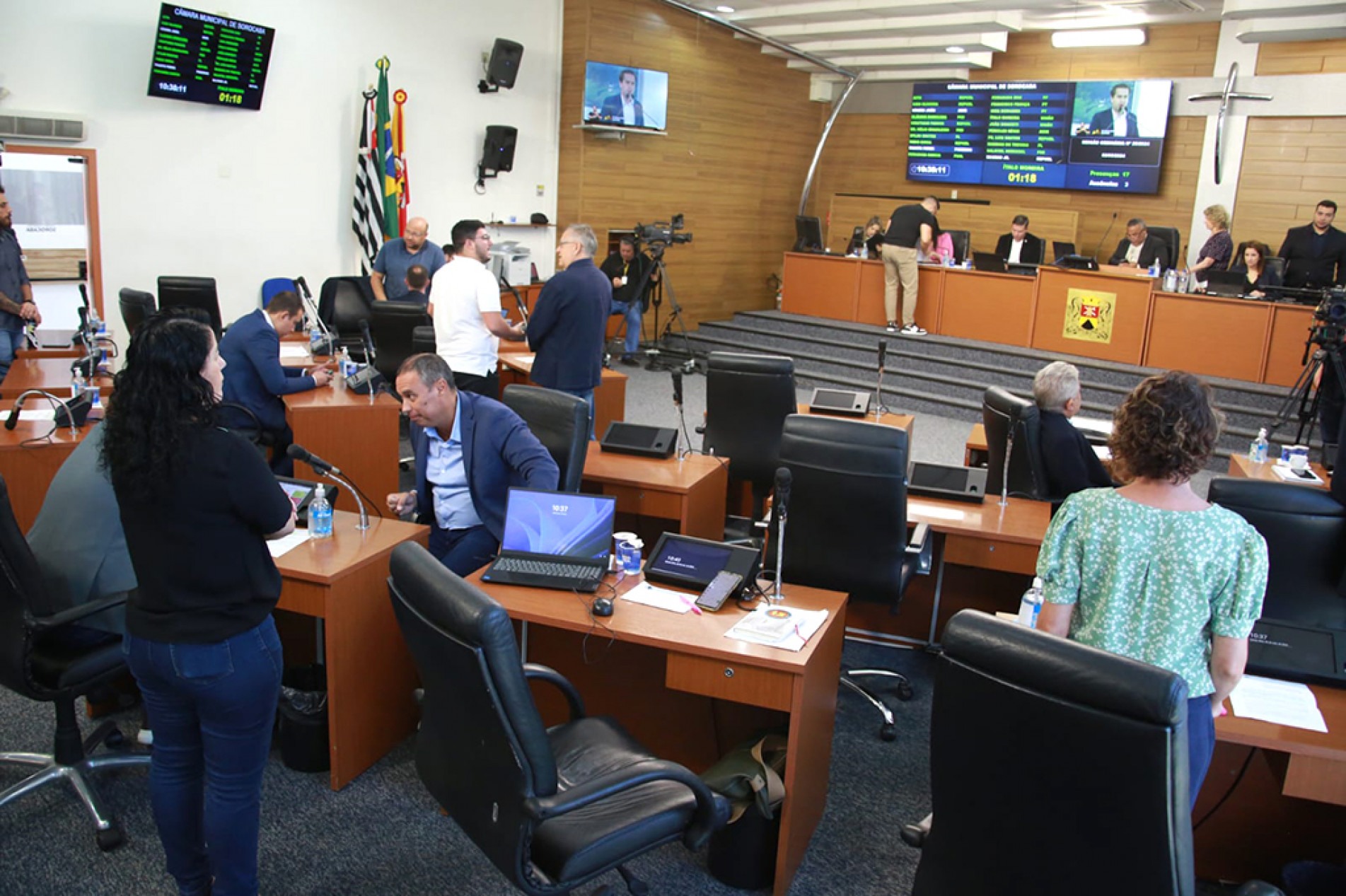 A discussão do texto dominou boa parte da sessão
