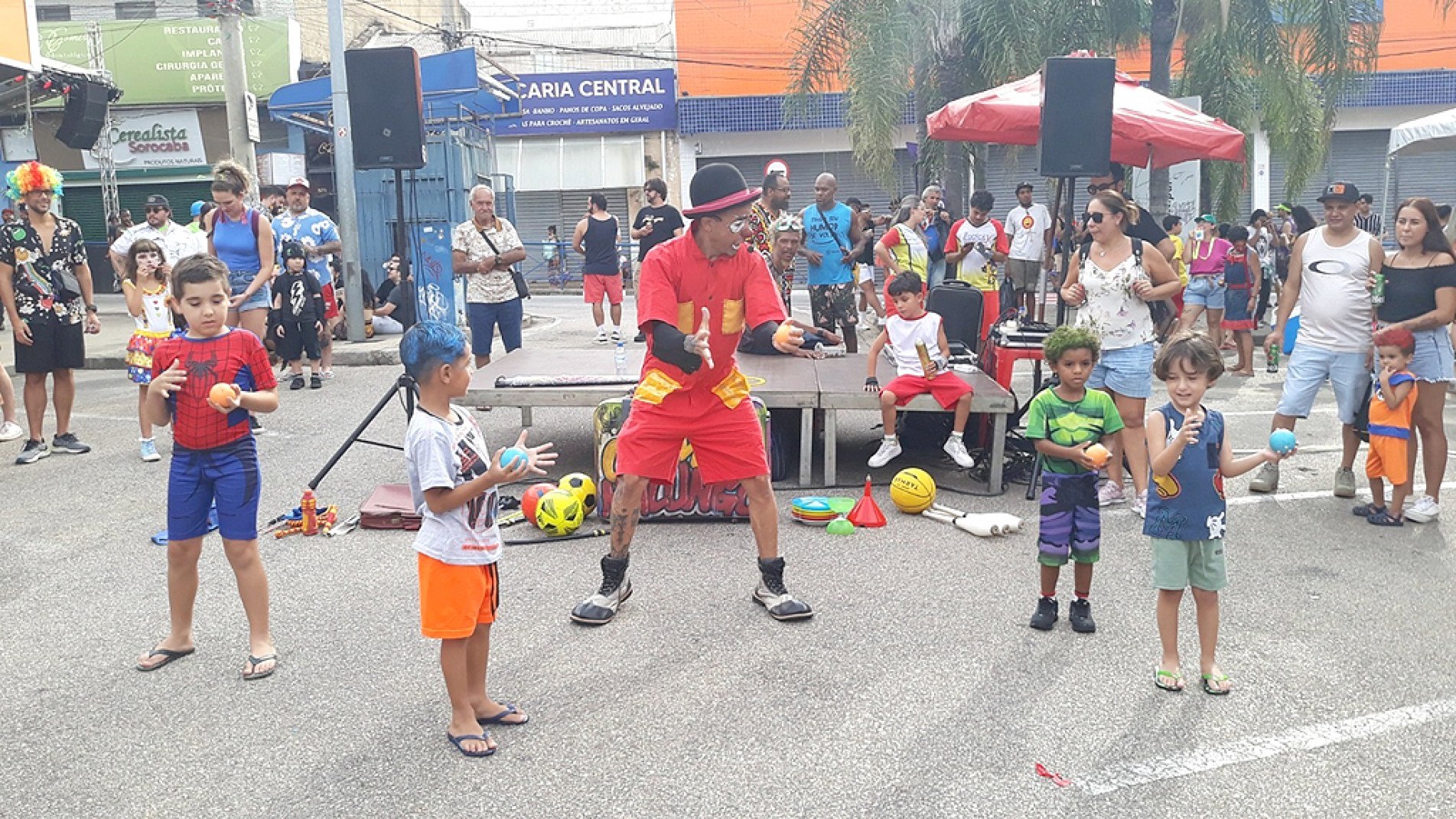 Protagonizada pelo palhaço Chungo Malungo, apresentação de hoje começa às 16h