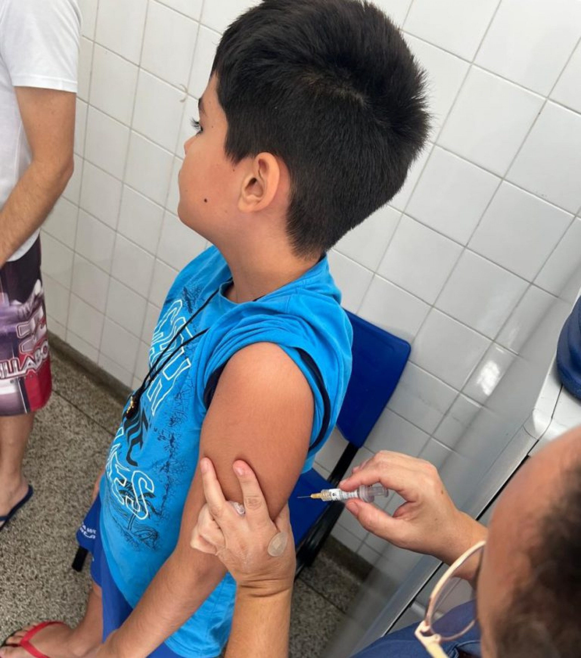 Luiz Henrique, de 11 anos, se vacinou na UBS Laranjeiras
