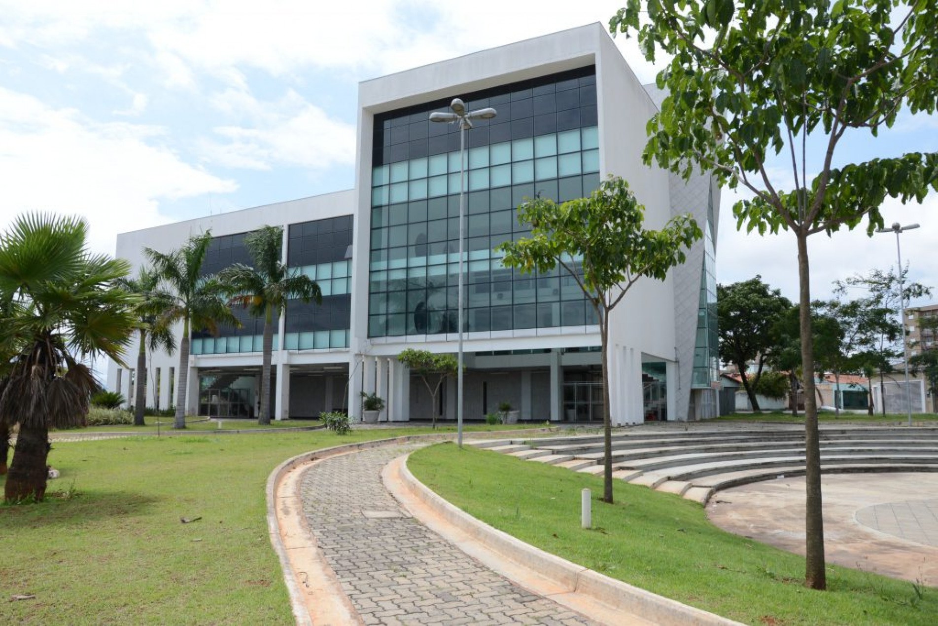 O Espaço Empreendedor está localizado na Avenida Gen. Osório, nº 1.840, Vila Barão, dentro do prédio onde também funciona a Uniten