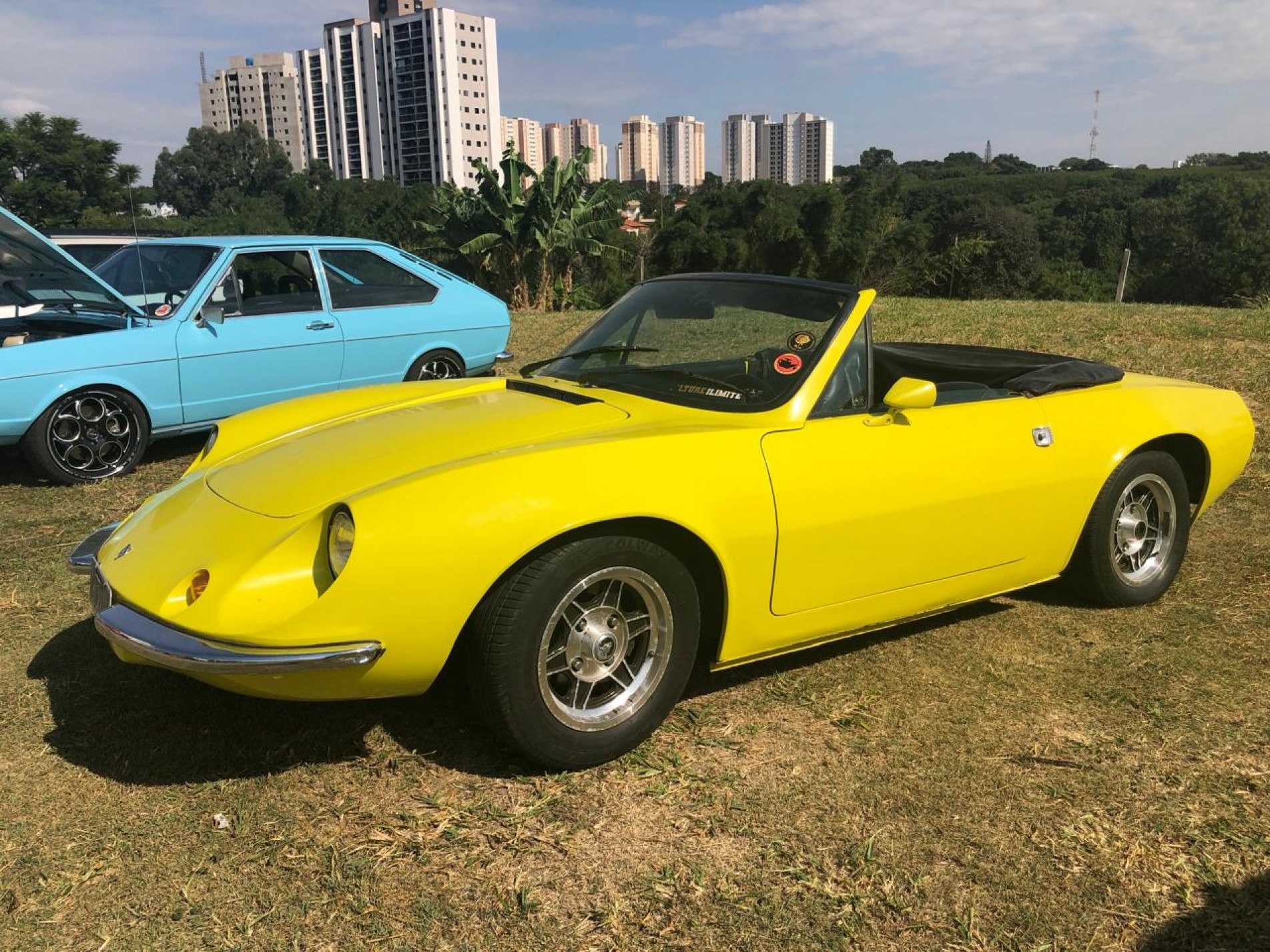 Quem prestigiou o evento pode conferir o clássico puma GTS amarelo