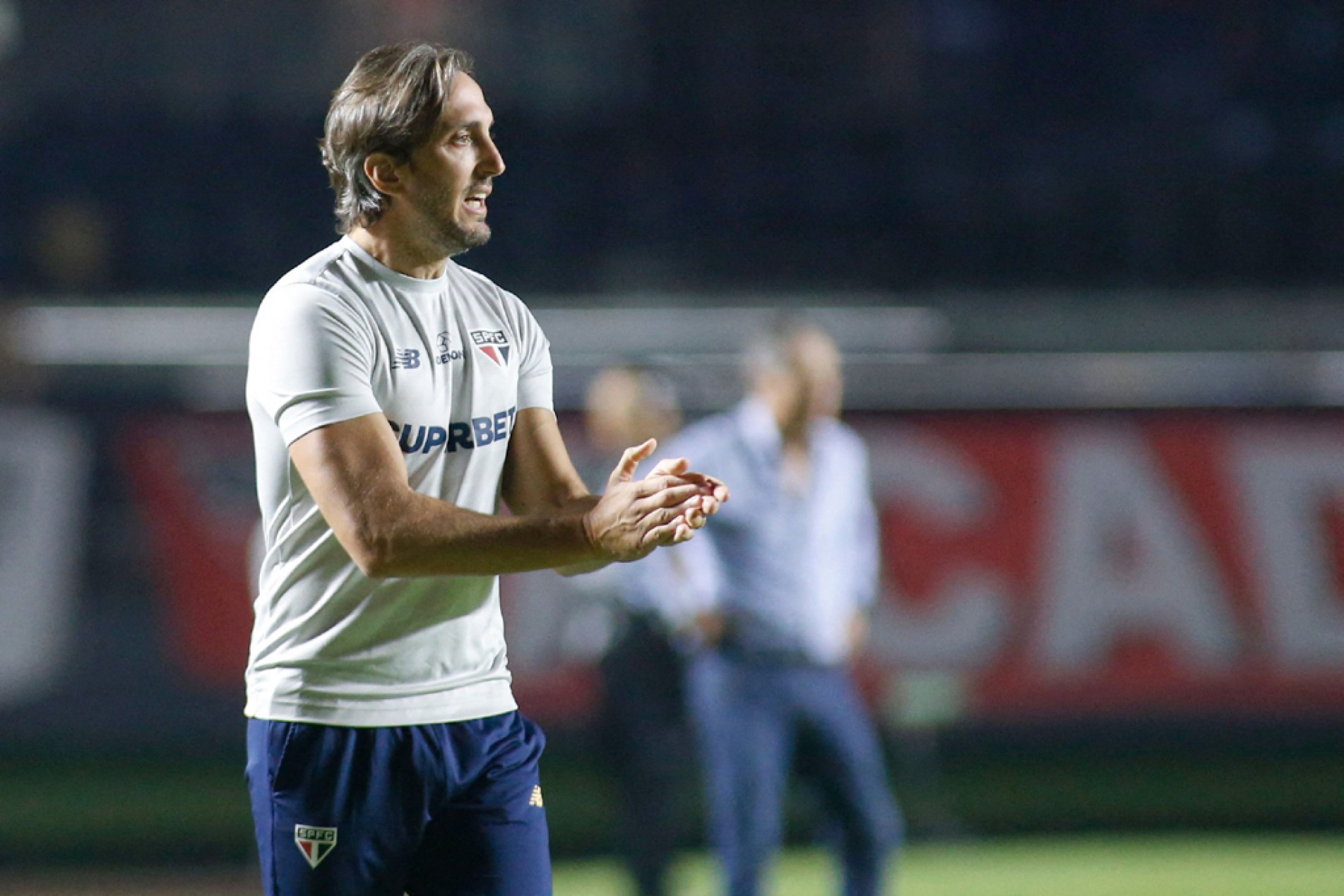 Técnico argentino completou um mês à frente do São Paulo
