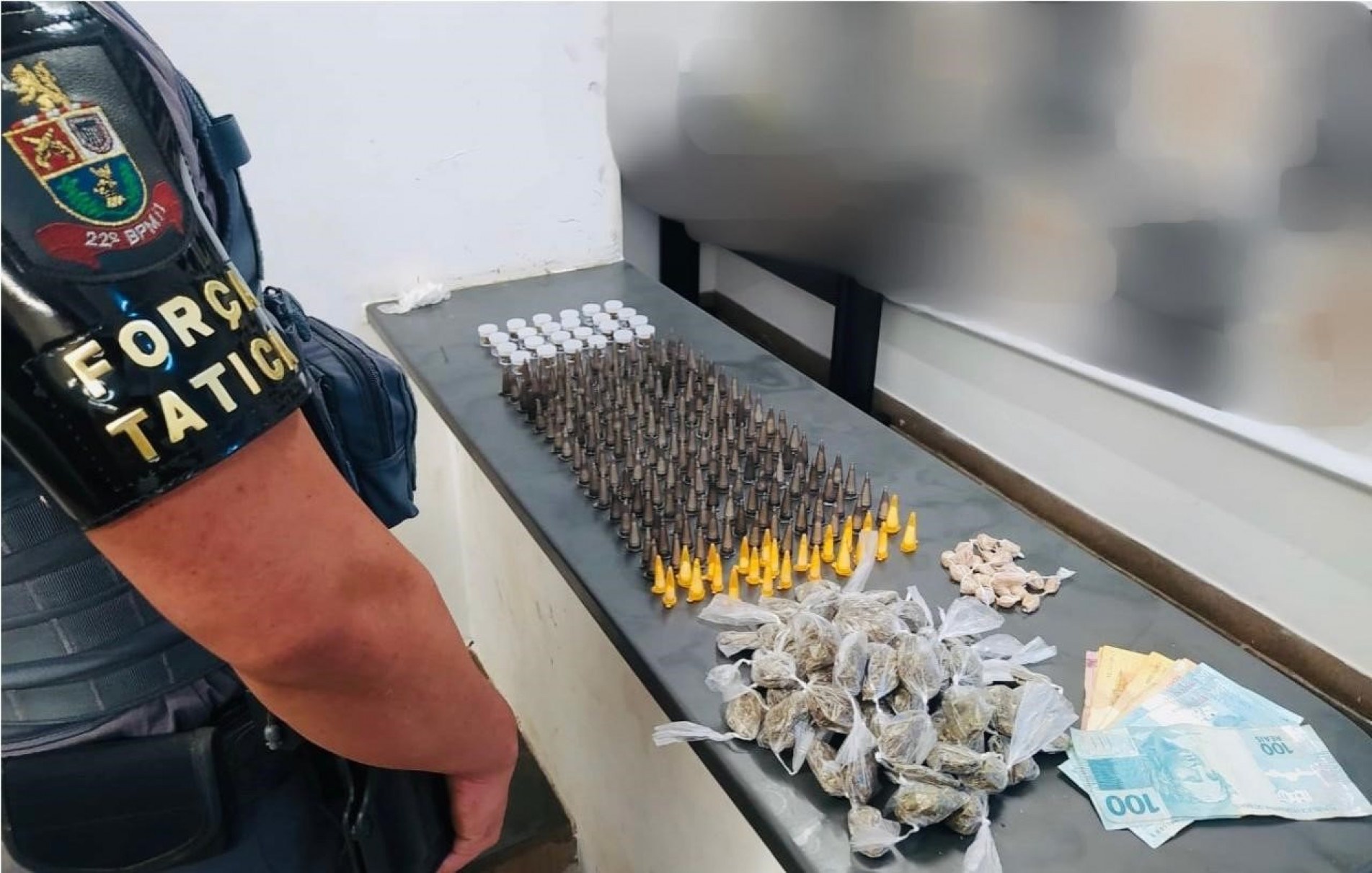 As drogas foram apreendidas no bairro Gramados