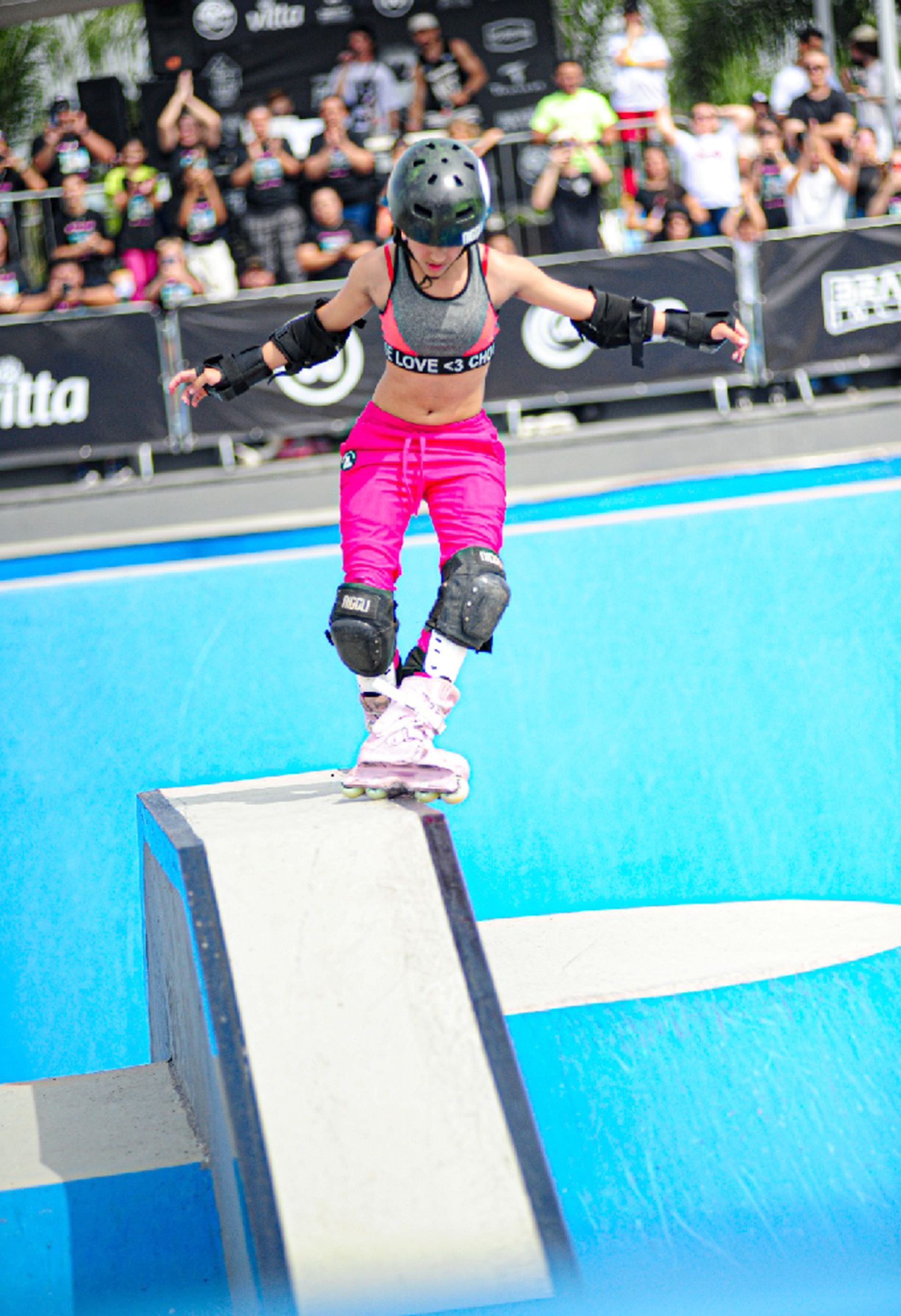 Rosalia segue agenda de preparação com treinos, musculação, muay thai e apoio psicológico
