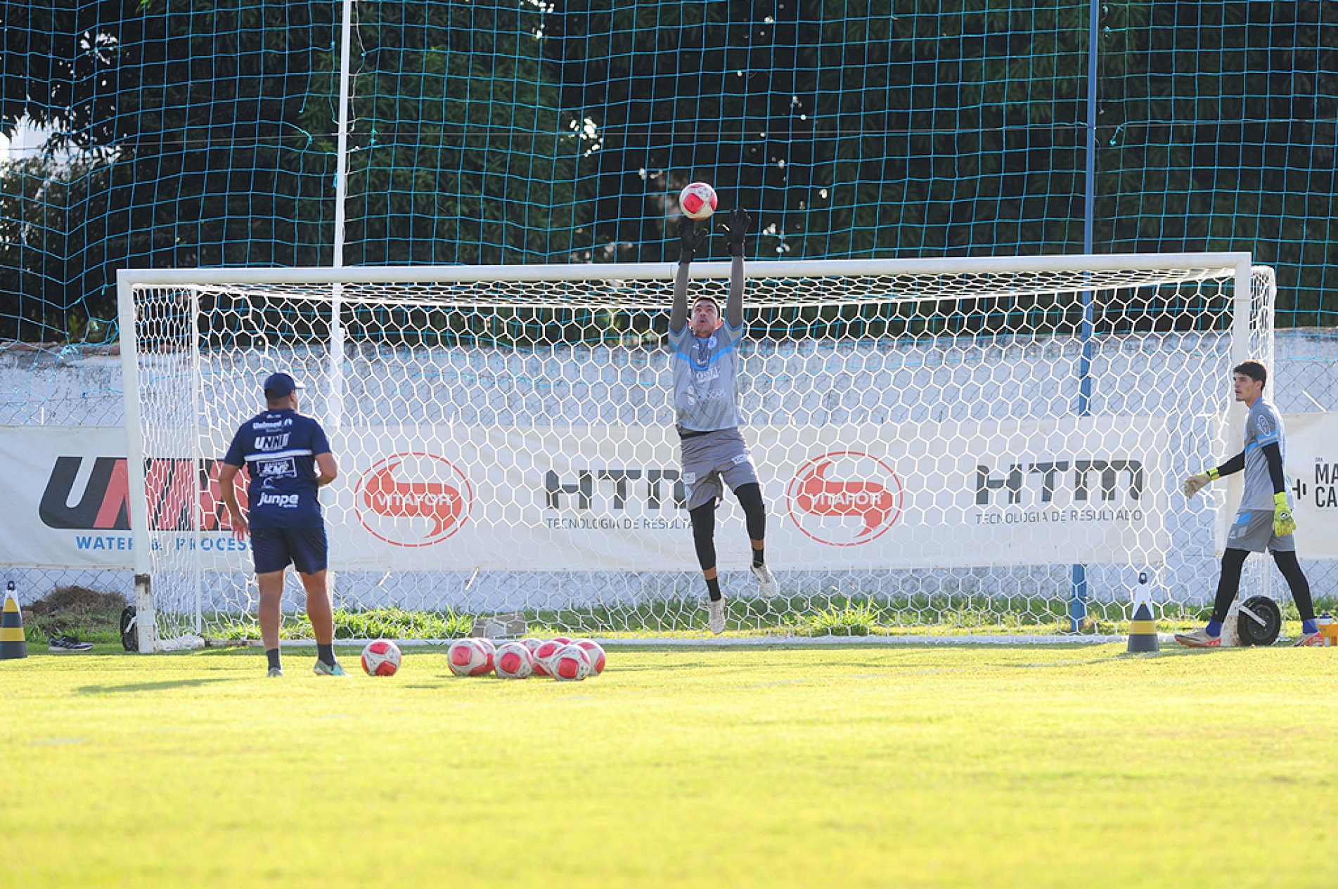 Atletas tiveram pouco mais de um mês para treinamento
