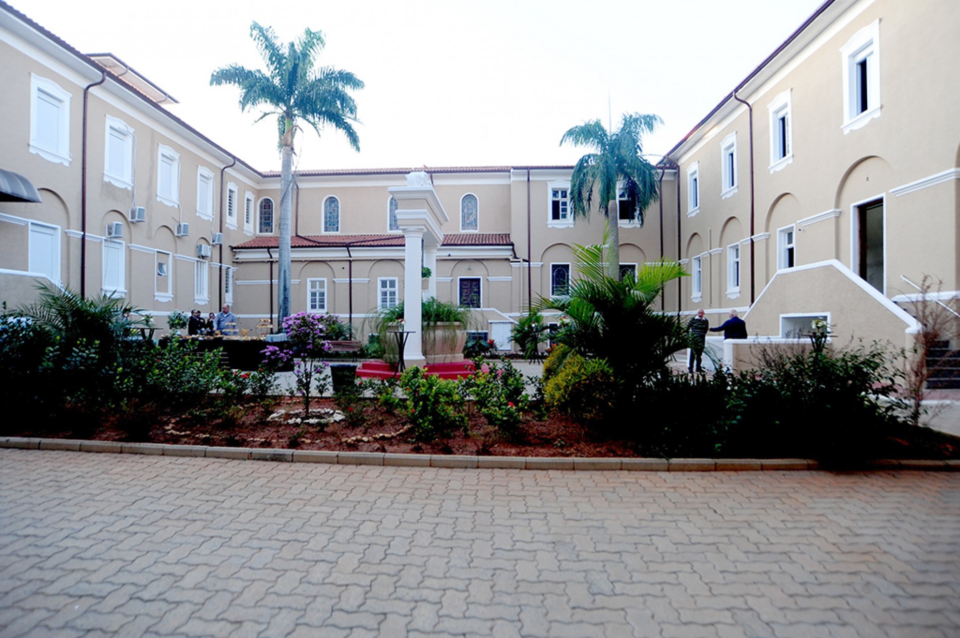 Seminário fica no Centro e é residência de 21 seminaristas em formação