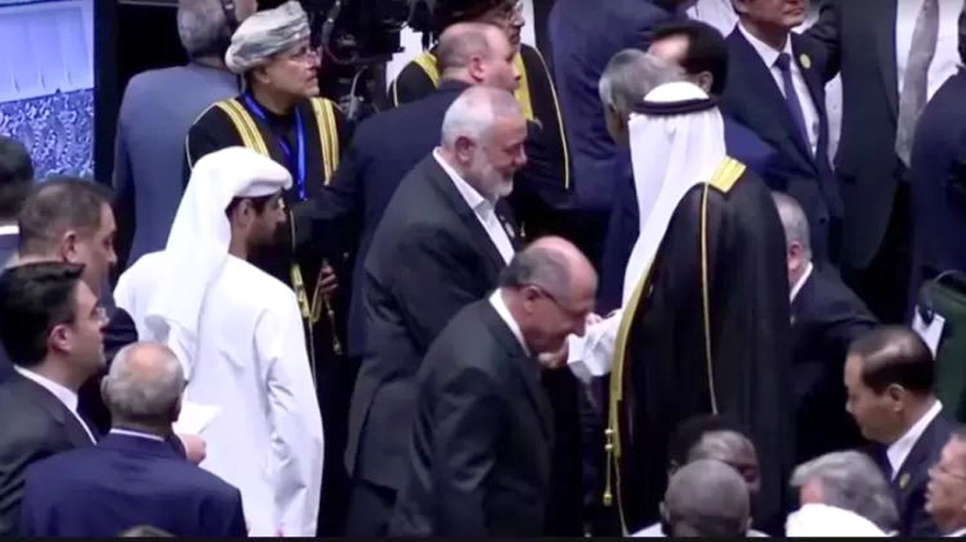 Geraldo Alckmin esteve há poucos metros de Haniyeh (acima)