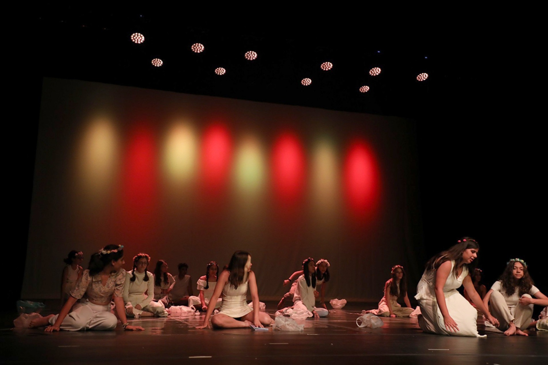 Vagas são para alunos de 8 a 17 anos
