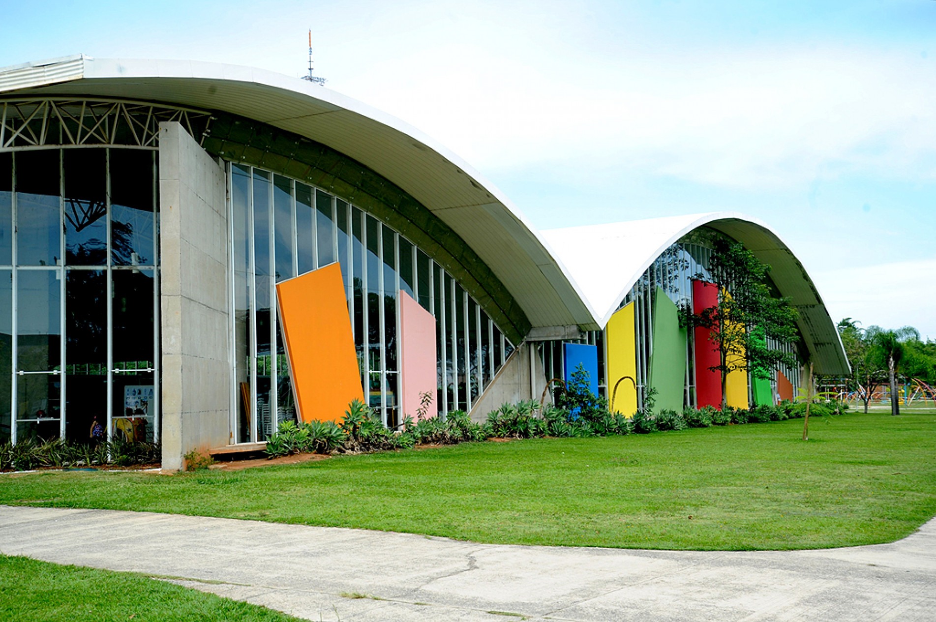 Auditório recebeu som de alta definição, tratamento acústico e um piano de cauda