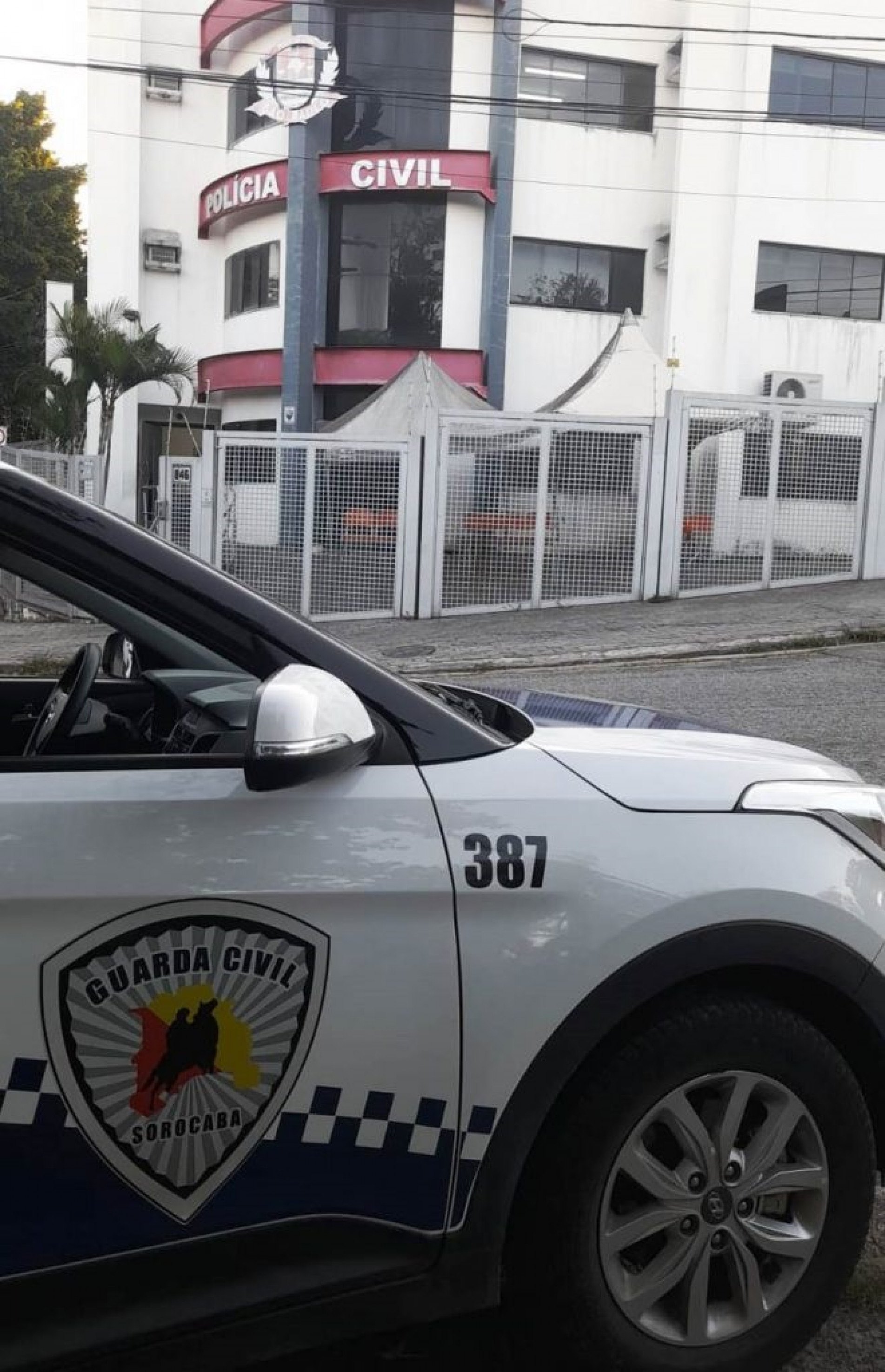 Os agentes da Pol&iacute;cia Civil participaram da a&ccedil;&atilde;o