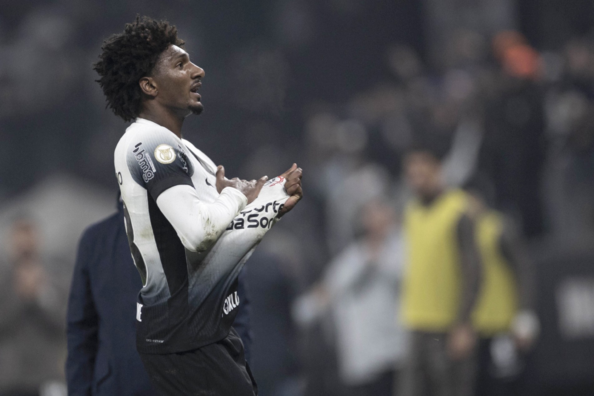 Talles Magno, que marcou no sábado, pode jogar hoje
