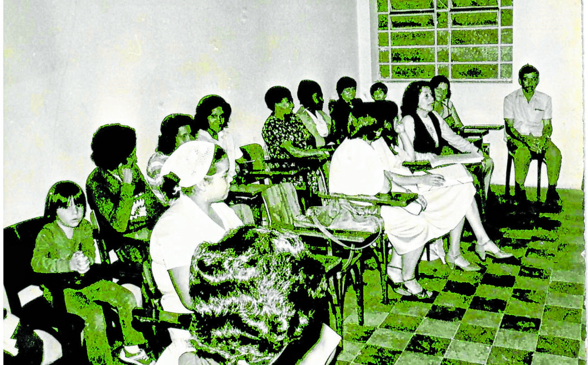 Funcionárias e voluntárias eram as
responsáveis por cuidar das crianças