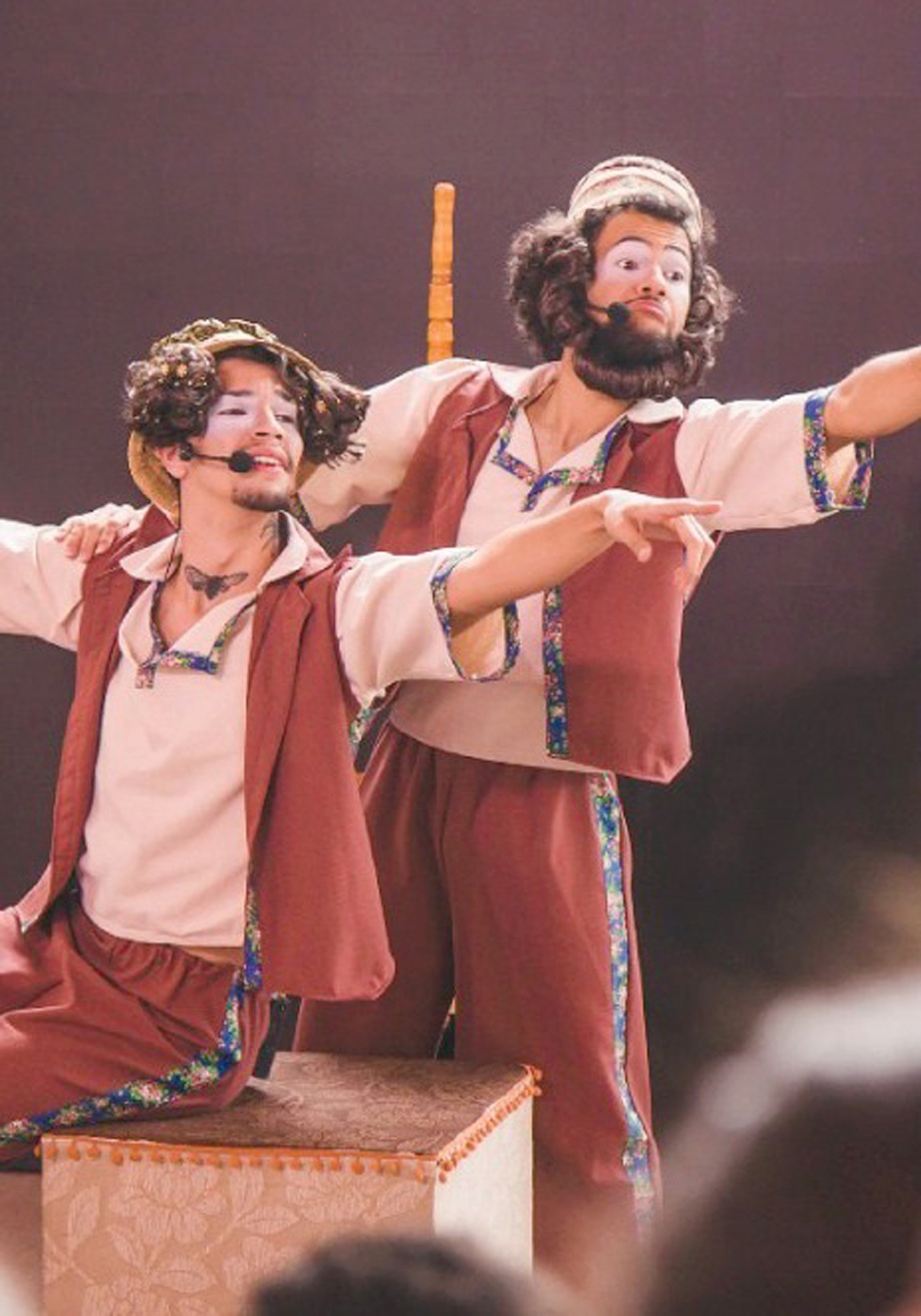 O festival conta com a participação de grupos de vários lugares do Brasil
