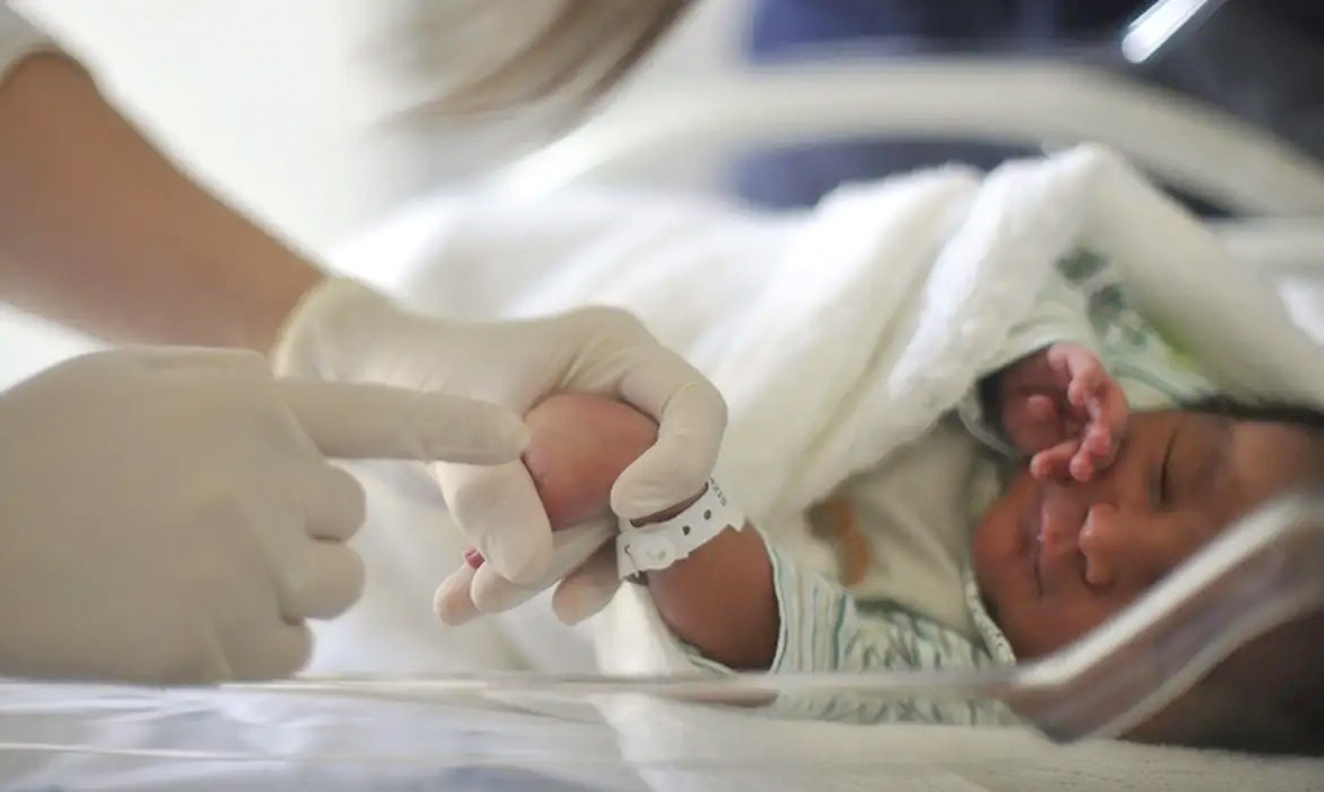 Unidades de saúde terão de oferecer apoio a pais de recém-nascidos com diagnóstico de deficiência
