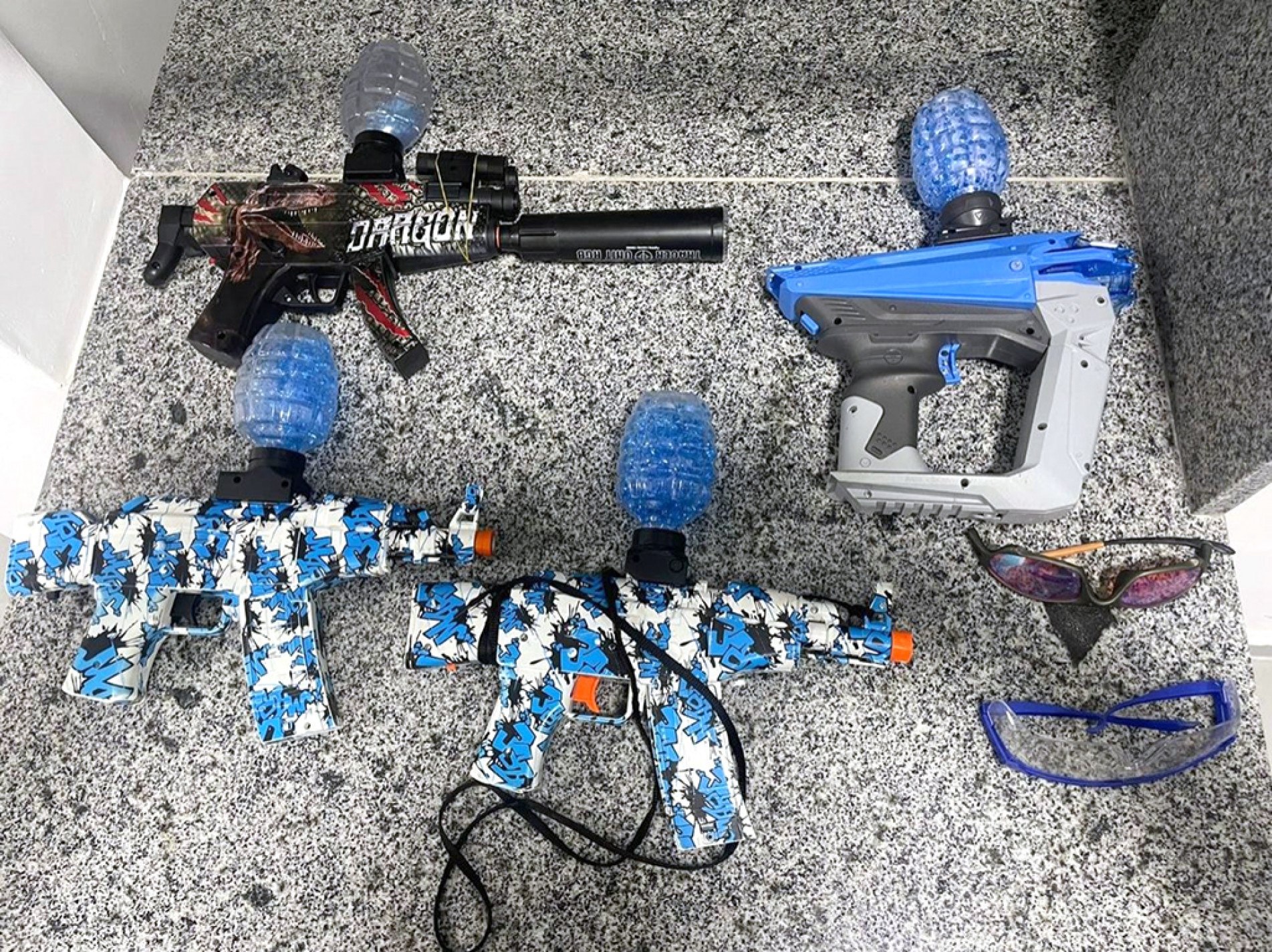 Polícia Militar alerta para a brincadeira realizada em espaços públicos
