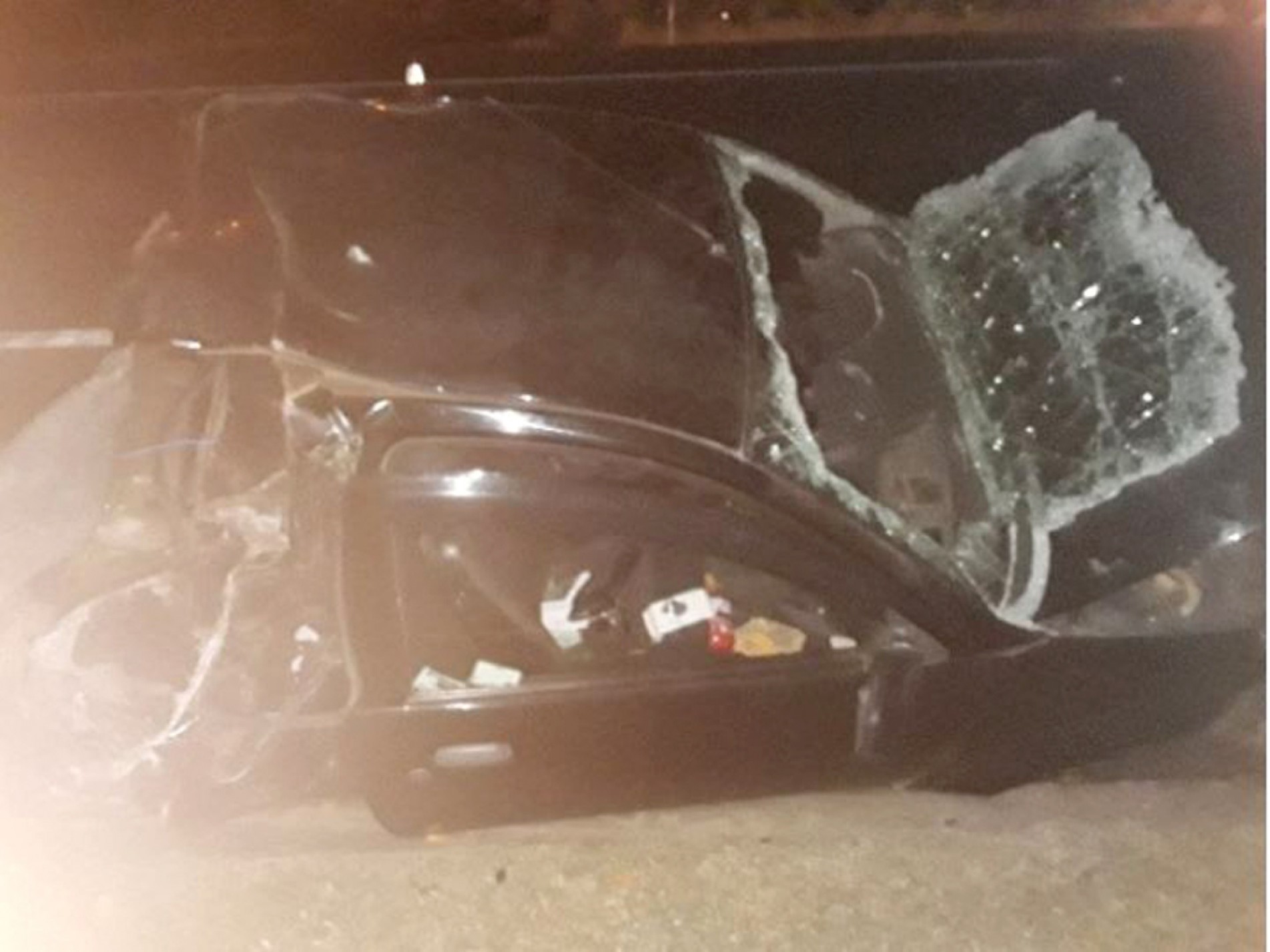 Batida do Porsche destruiu Ford Ka de Adriane Maria
