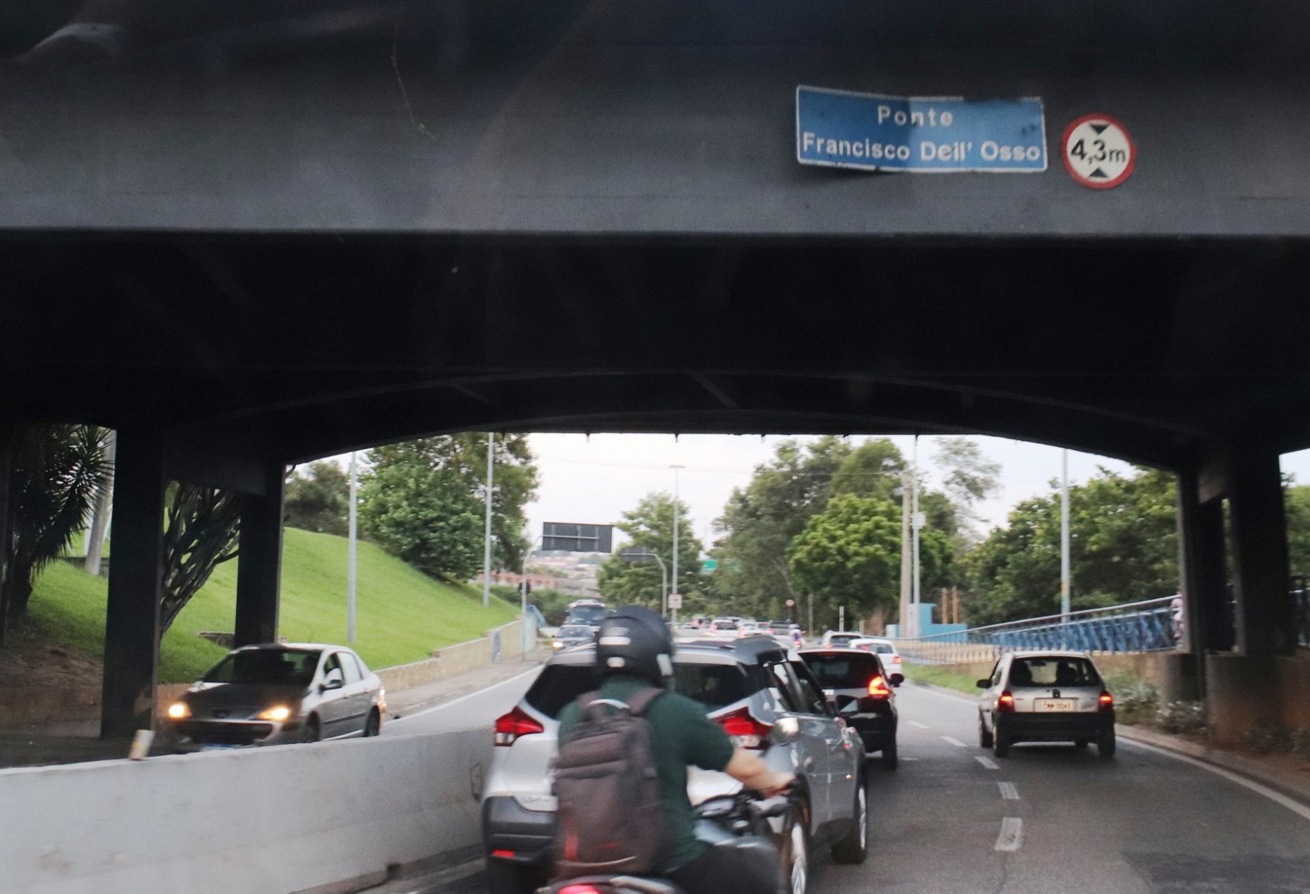 Agentes de trânsito estarão no local para orientar as alternativas para os motoristas